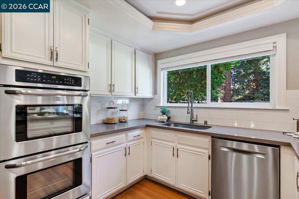 Detail Gallery Image 13 of 41 For 587 El Capitan Dr, Danville,  CA 94526 - 4 Beds | 3 Baths