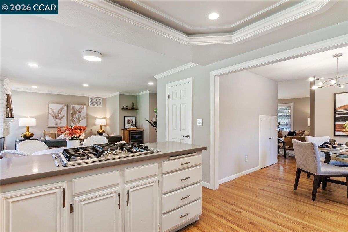 Detail Gallery Image 14 of 41 For 587 El Capitan Dr, Danville,  CA 94526 - 4 Beds | 3 Baths