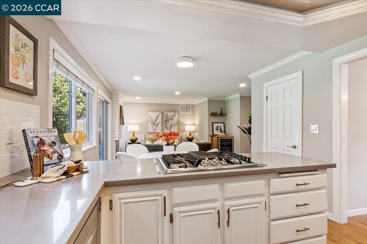 Detail Gallery Image 15 of 41 For 587 El Capitan Dr, Danville,  CA 94526 - 4 Beds | 3 Baths