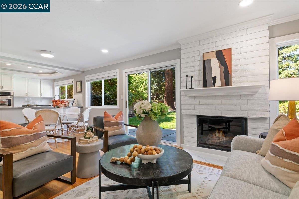 Detail Gallery Image 9 of 41 For 587 El Capitan Dr, Danville,  CA 94526 - 4 Beds | 3 Baths