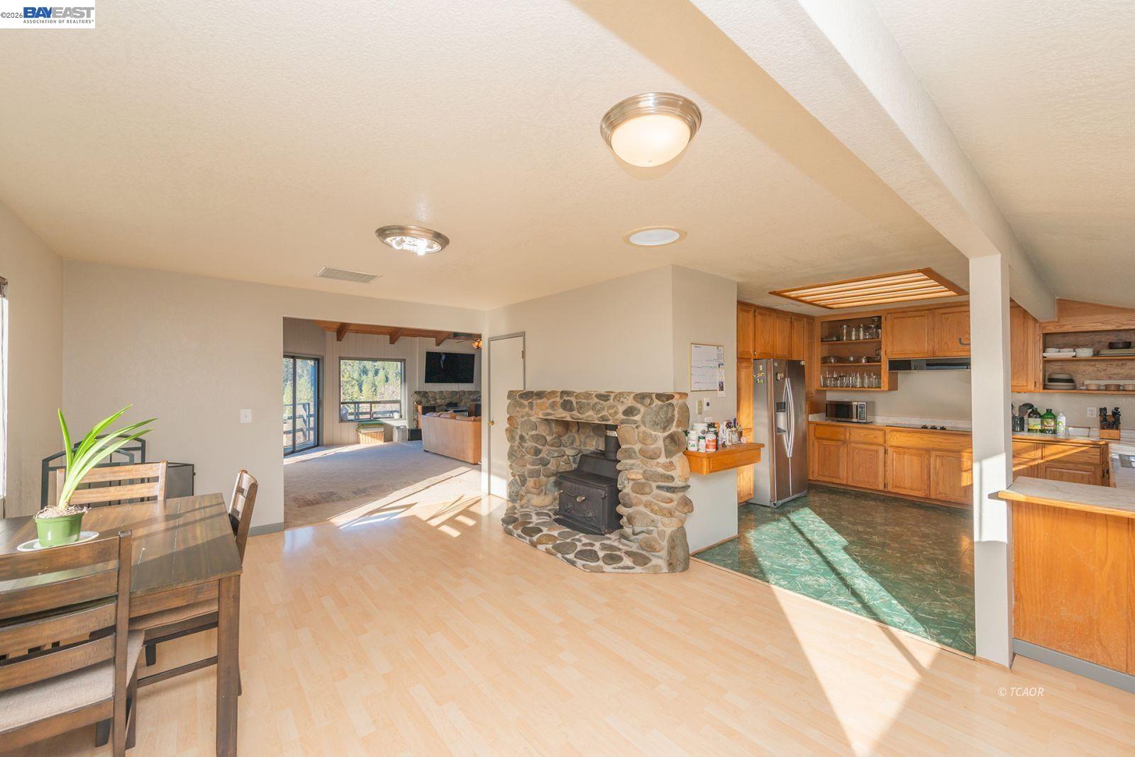 Detail Gallery Image 18 of 60 For 1476 Poker Bar Rd, Douglas City,  CA 96024 - 4 Beds | 3 Baths