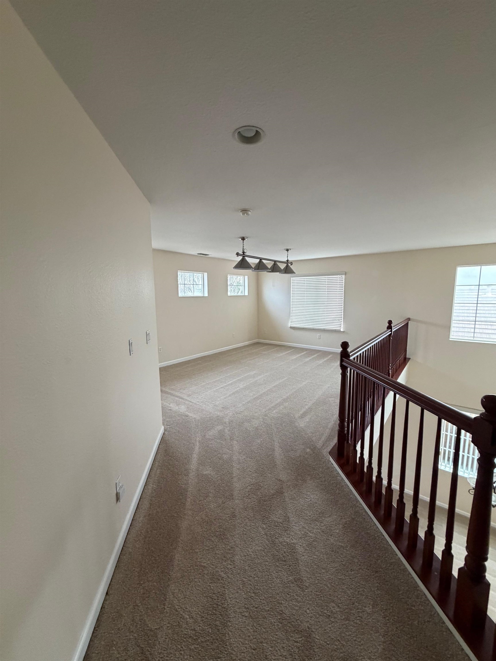 Detail Gallery Image 11 of 17 For 5356 Gold Creek Cir, Discovery Bay,  CA 94505 - 5 Beds | 3 Baths