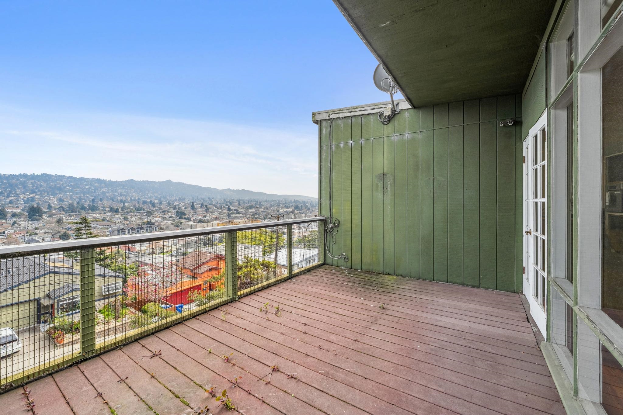 Detail Gallery Image 26 of 48 For 953 Hillside Ave, Albany,  CA 94706 - 3 Beds | 2/1 Baths