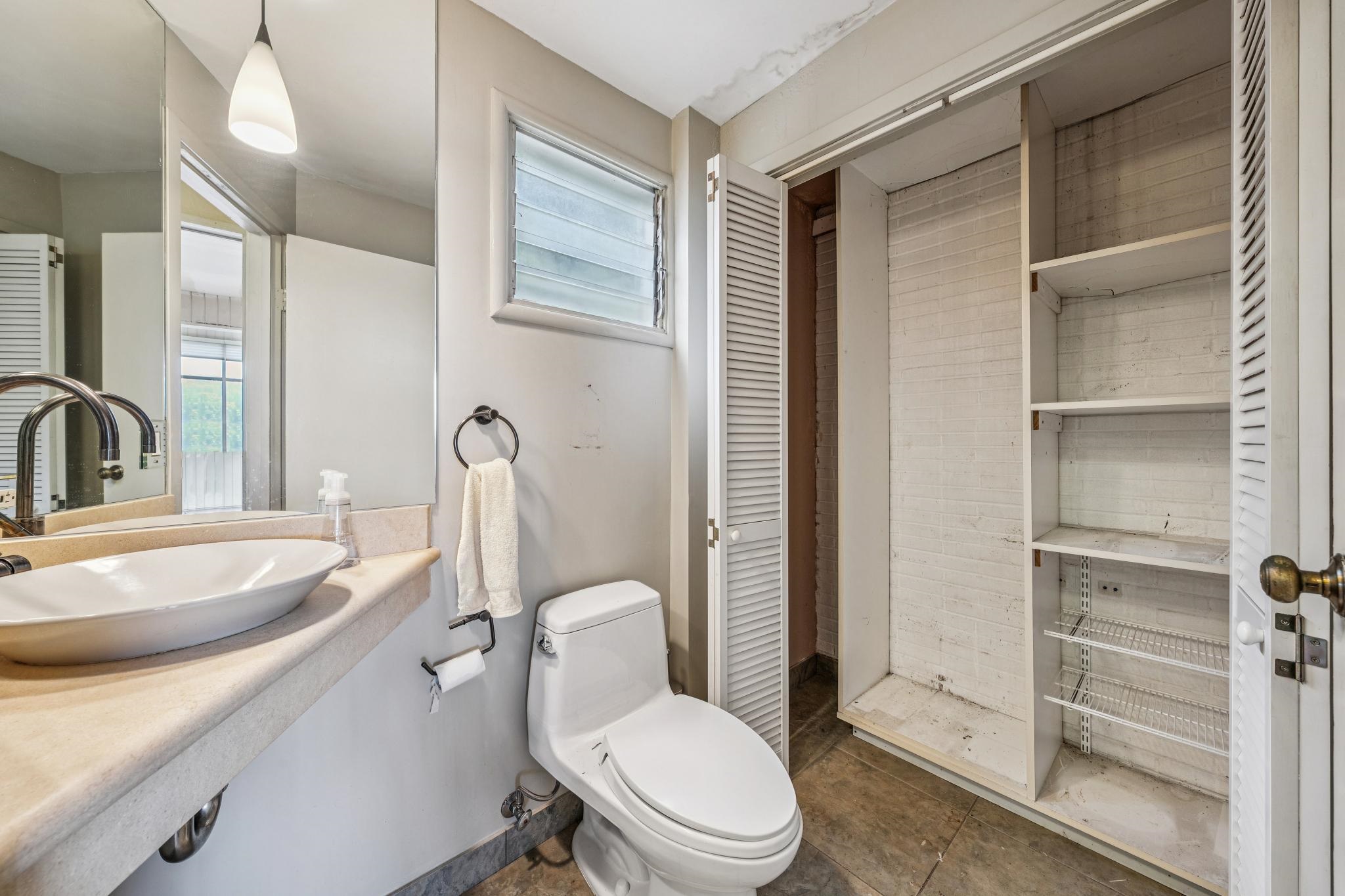 Detail Gallery Image 32 of 48 For 953 Hillside Ave, Albany,  CA 94706 - 3 Beds | 2/1 Baths