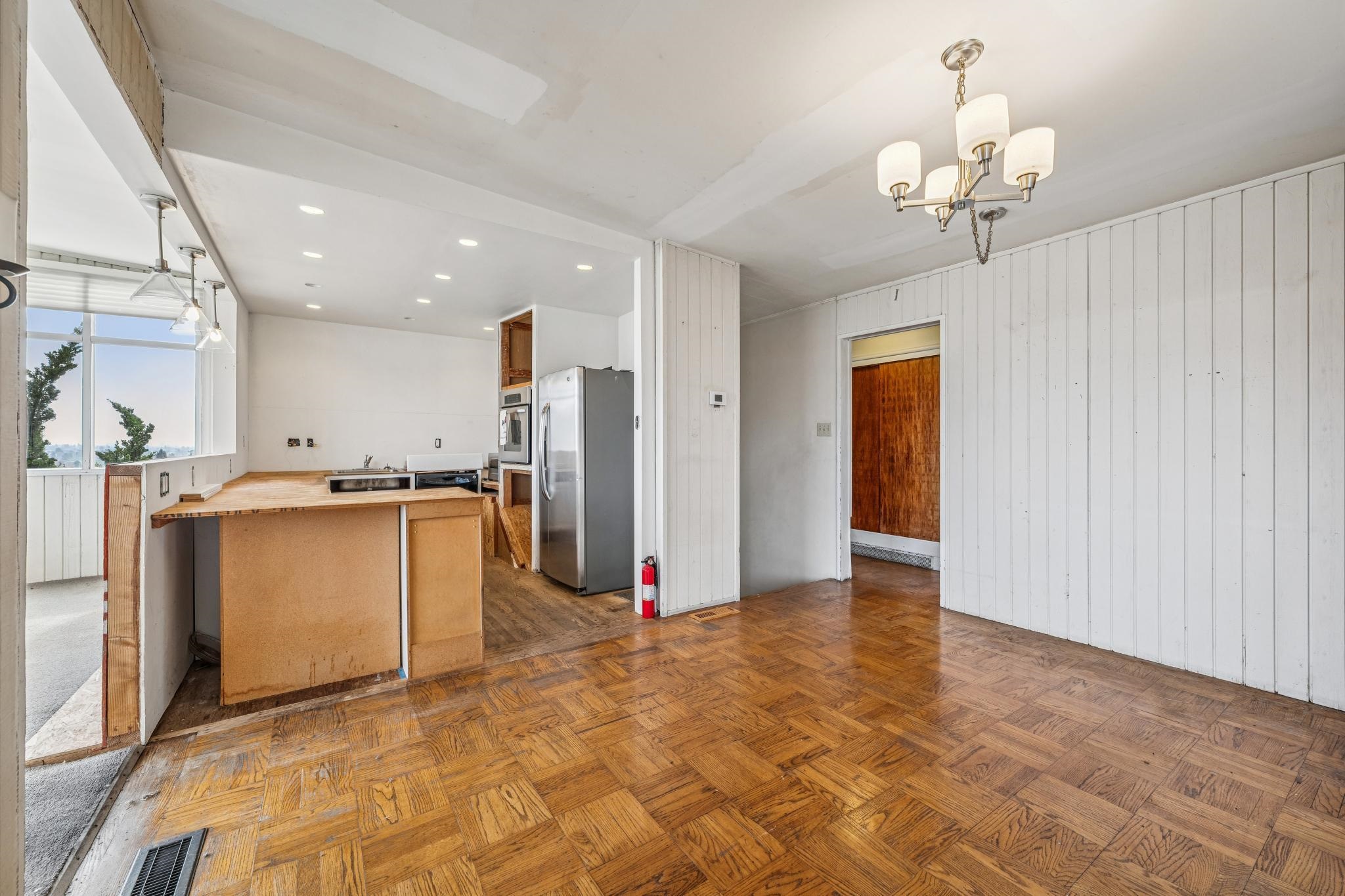 Detail Gallery Image 5 of 48 For 953 Hillside Ave, Albany,  CA 94706 - 3 Beds | 2/1 Baths