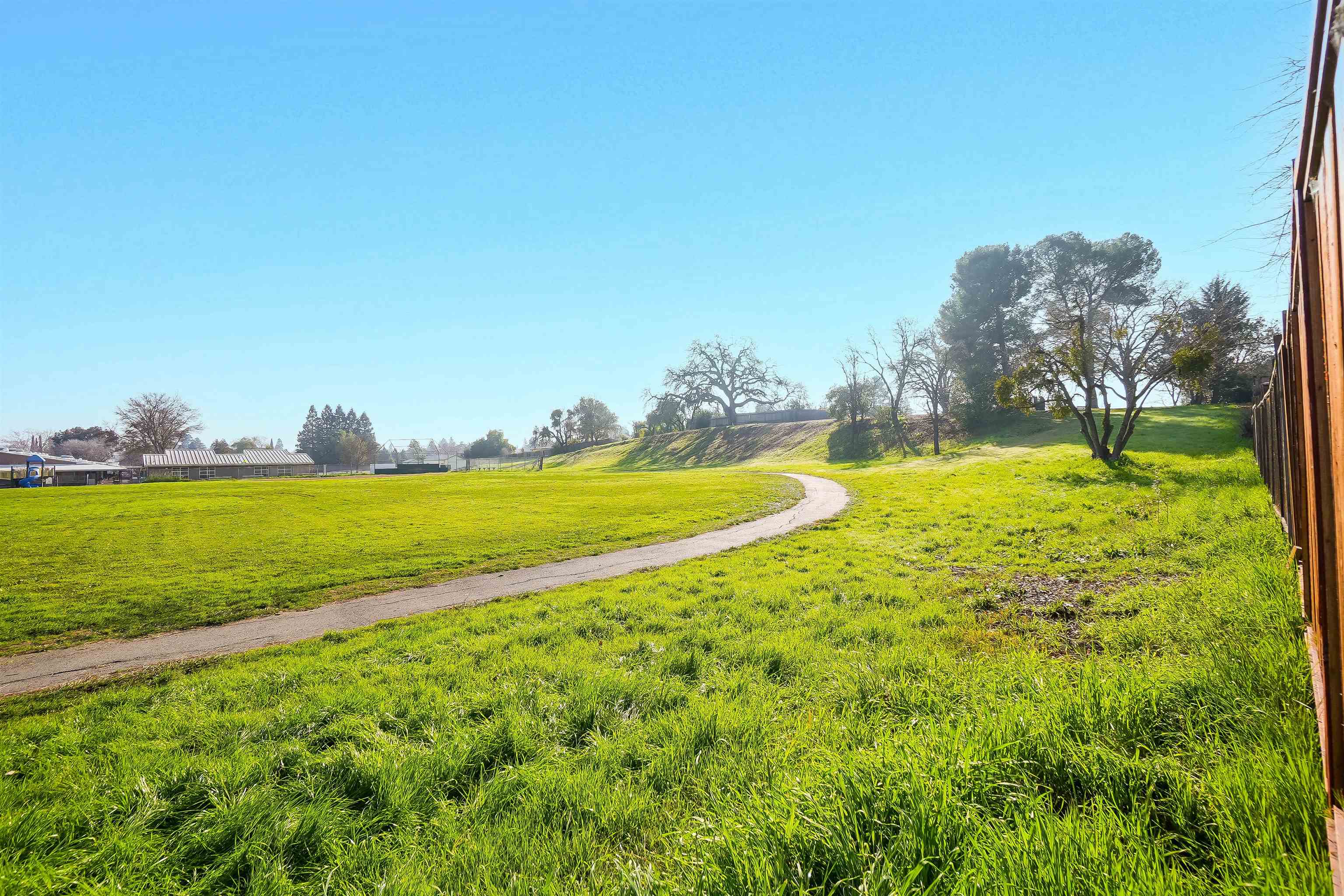 Detail Gallery Image 52 of 55 For 589 Maureen Ln, Pleasant Hill,  CA 94523 - 3 Beds | 2 Baths