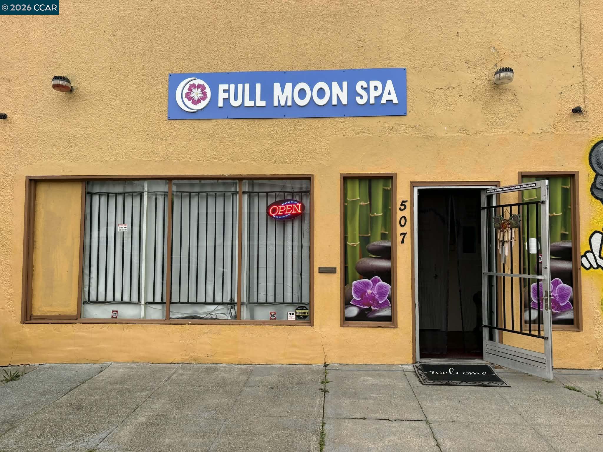 Detail Gallery Image 3 of 10 For 1518 Sonoma Blvd, Vallejo,  CA 94590 - – Beds | – Baths