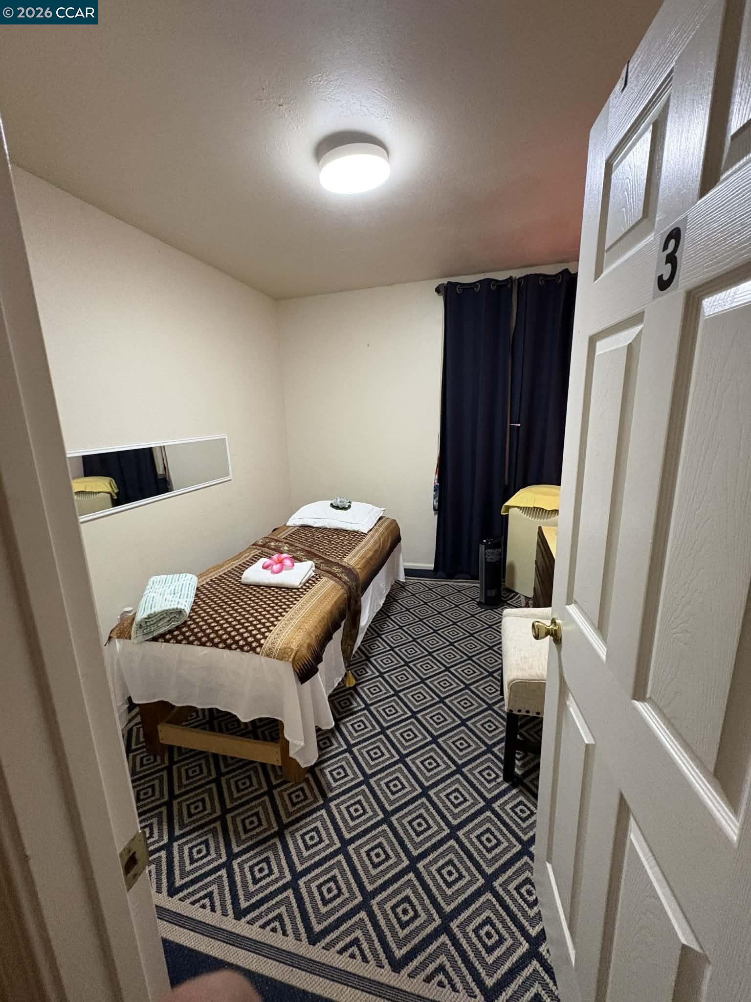 Detail Gallery Image 4 of 10 For 1518 Sonoma Blvd, Vallejo,  CA 94590 - – Beds | – Baths