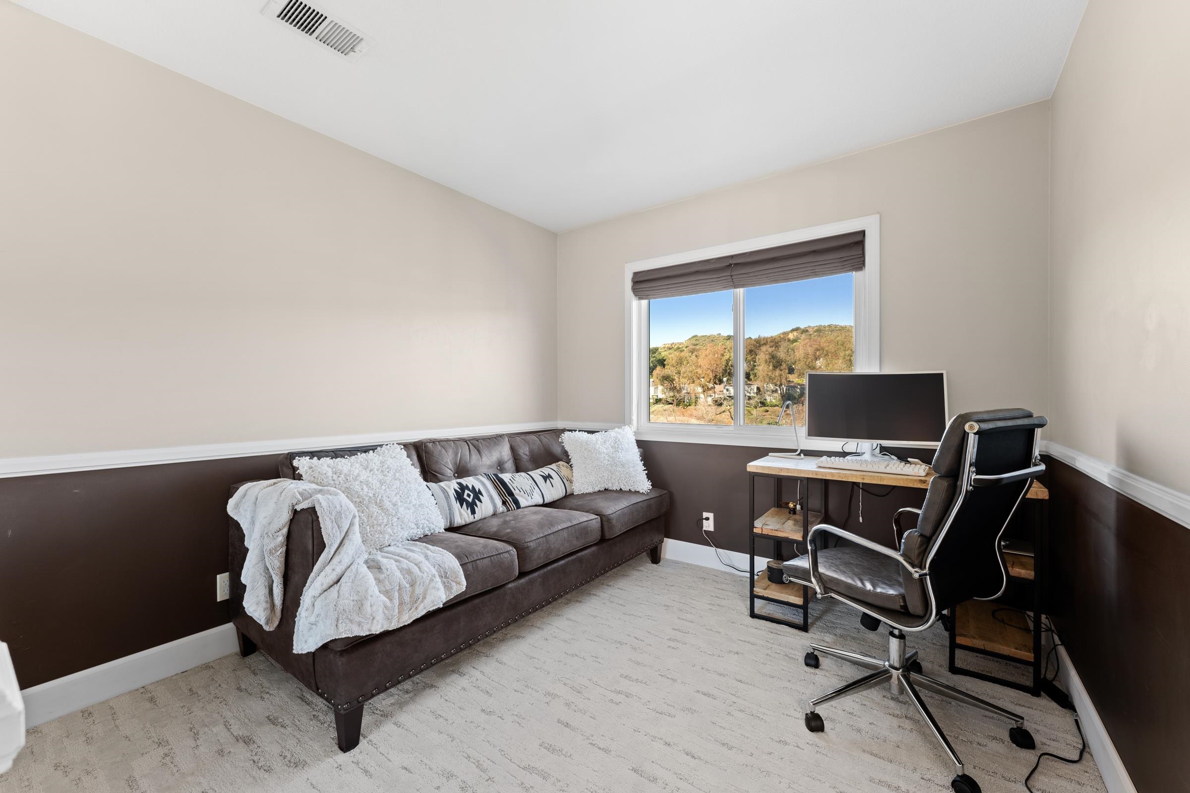 Detail Gallery Image 31 of 41 For 39 Songbird Ln, Aliso Viejo,  CA 92656 - 3 Beds | 2/1 Baths