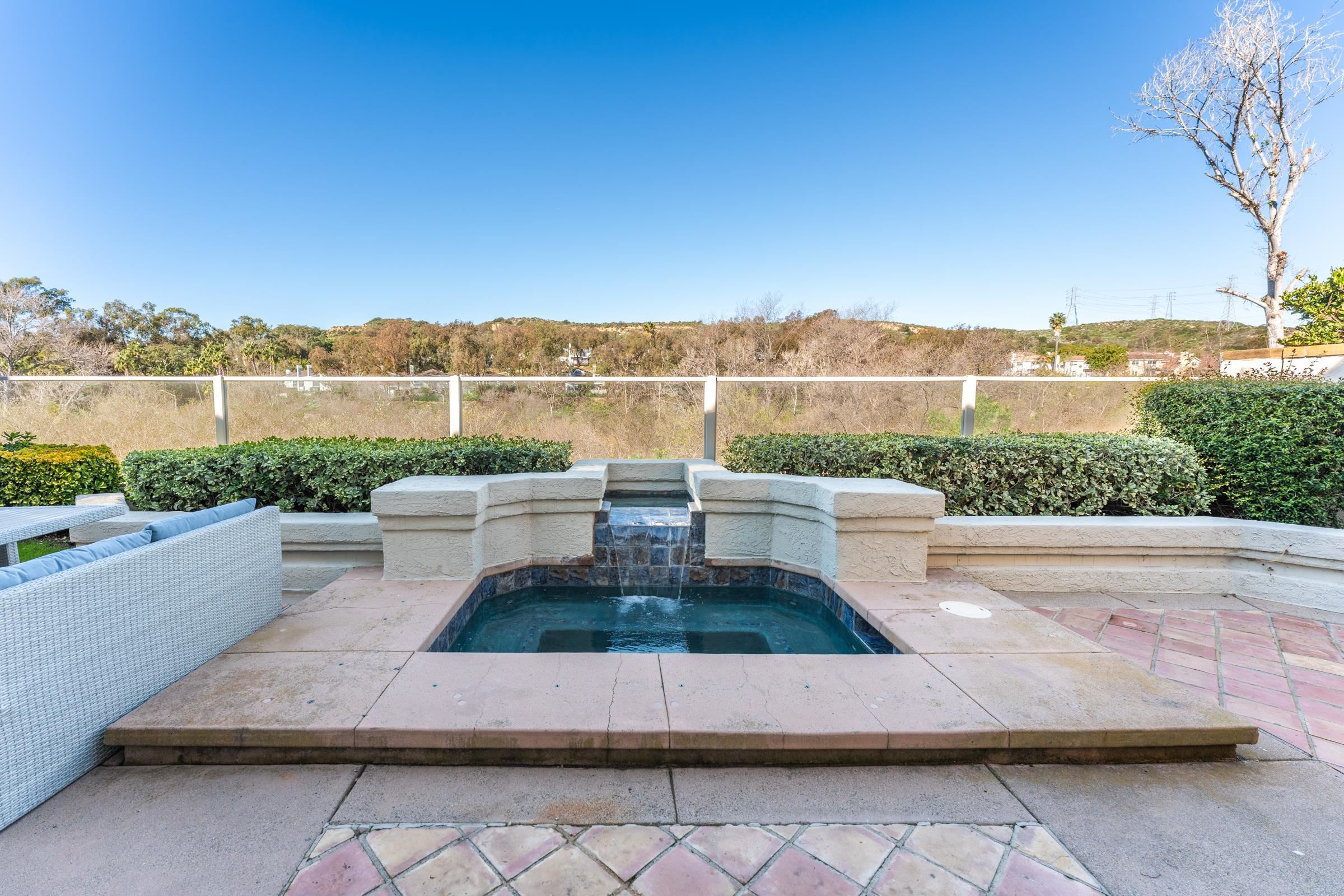 Detail Gallery Image 36 of 41 For 39 Songbird Ln, Aliso Viejo,  CA 92656 - 3 Beds | 2/1 Baths