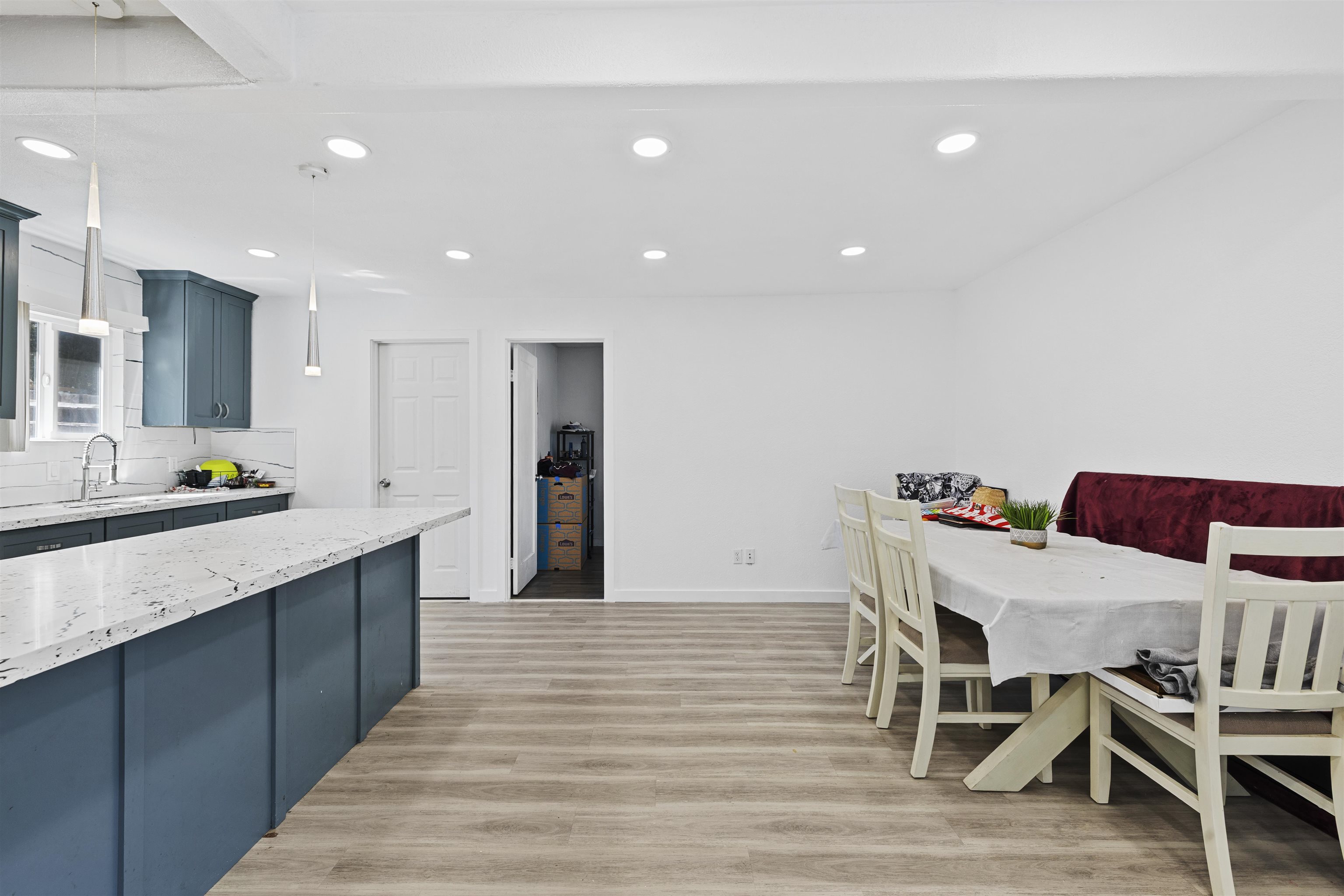 Detail Gallery Image 11 of 27 For 923 Kelvin Rd, El Sobrante,  CA 94803 - 3 Beds | 2 Baths