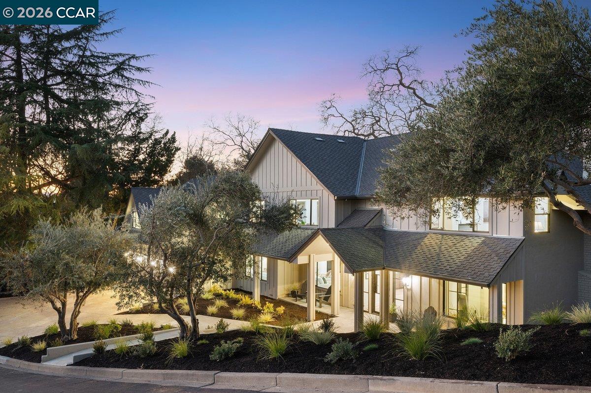 Detail Gallery Image 2 of 54 For 1 Waverly Ct, Alamo,  CA 94507 - 5 Beds | 4/1 Baths