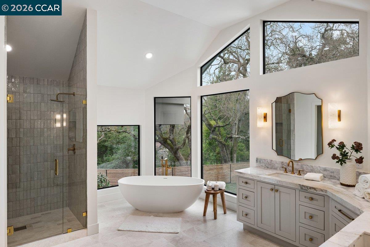 Detail Gallery Image 30 of 54 For 1 Waverly Ct, Alamo,  CA 94507 - 5 Beds | 4/1 Baths