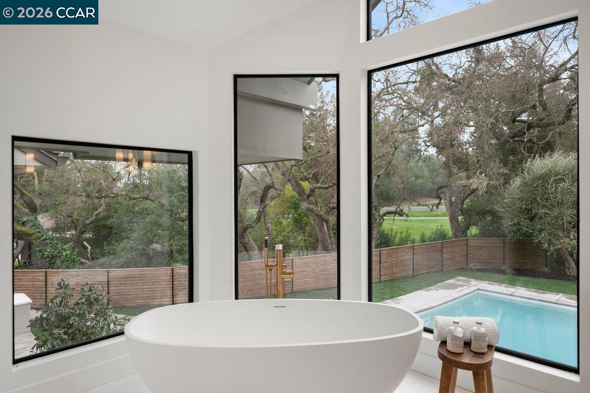 Detail Gallery Image 31 of 54 For 1 Waverly Ct, Alamo,  CA 94507 - 5 Beds | 4/1 Baths