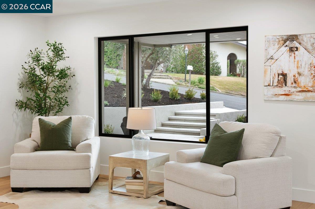 Detail Gallery Image 7 of 54 For 1 Waverly Ct, Alamo,  CA 94507 - 5 Beds | 4/1 Baths