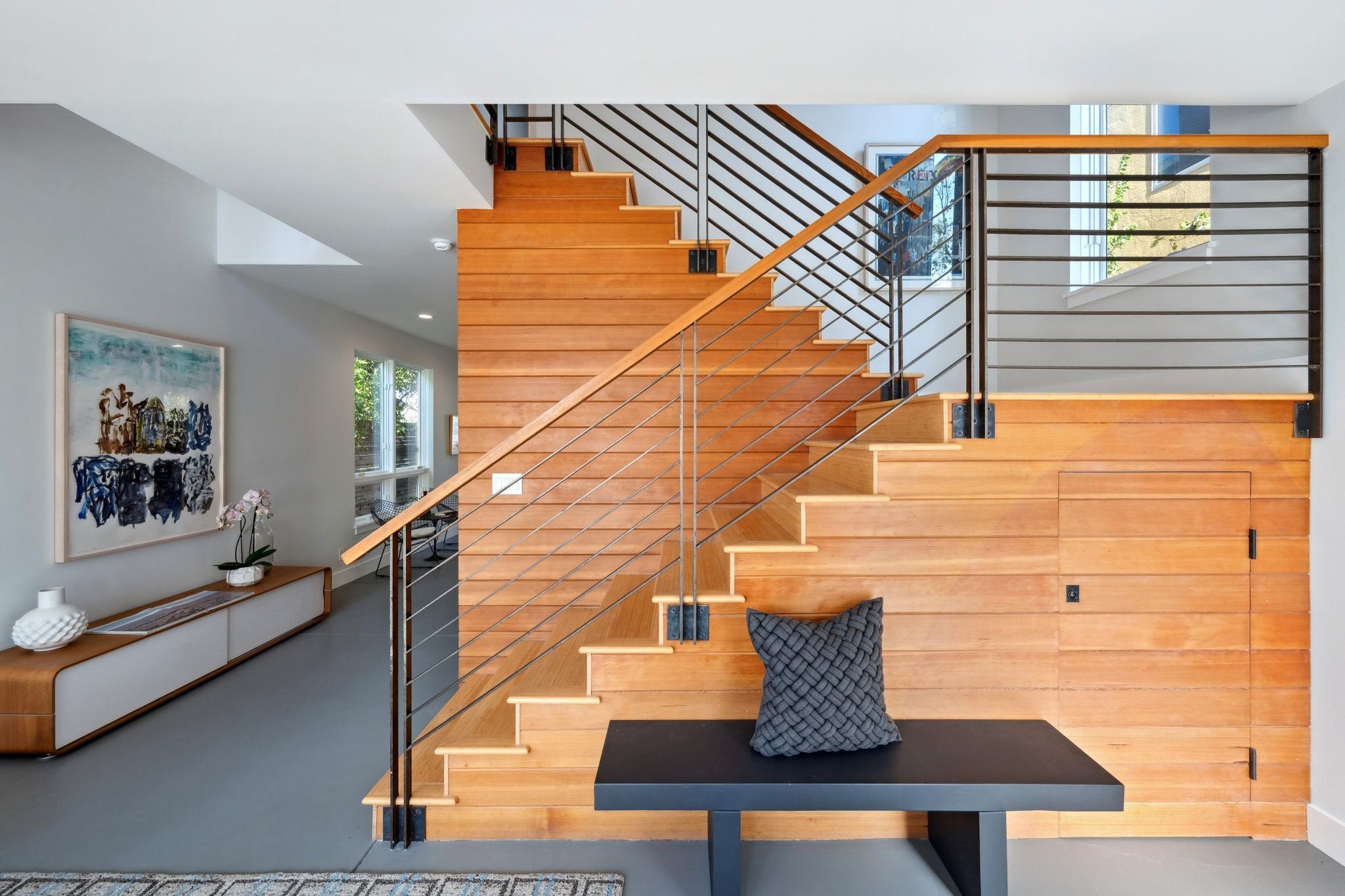 Detail Gallery Image 10 of 60 For 1126 Ocean Avenue, Oakland,  CA 94608 - 2 Beds | 2/1 Baths