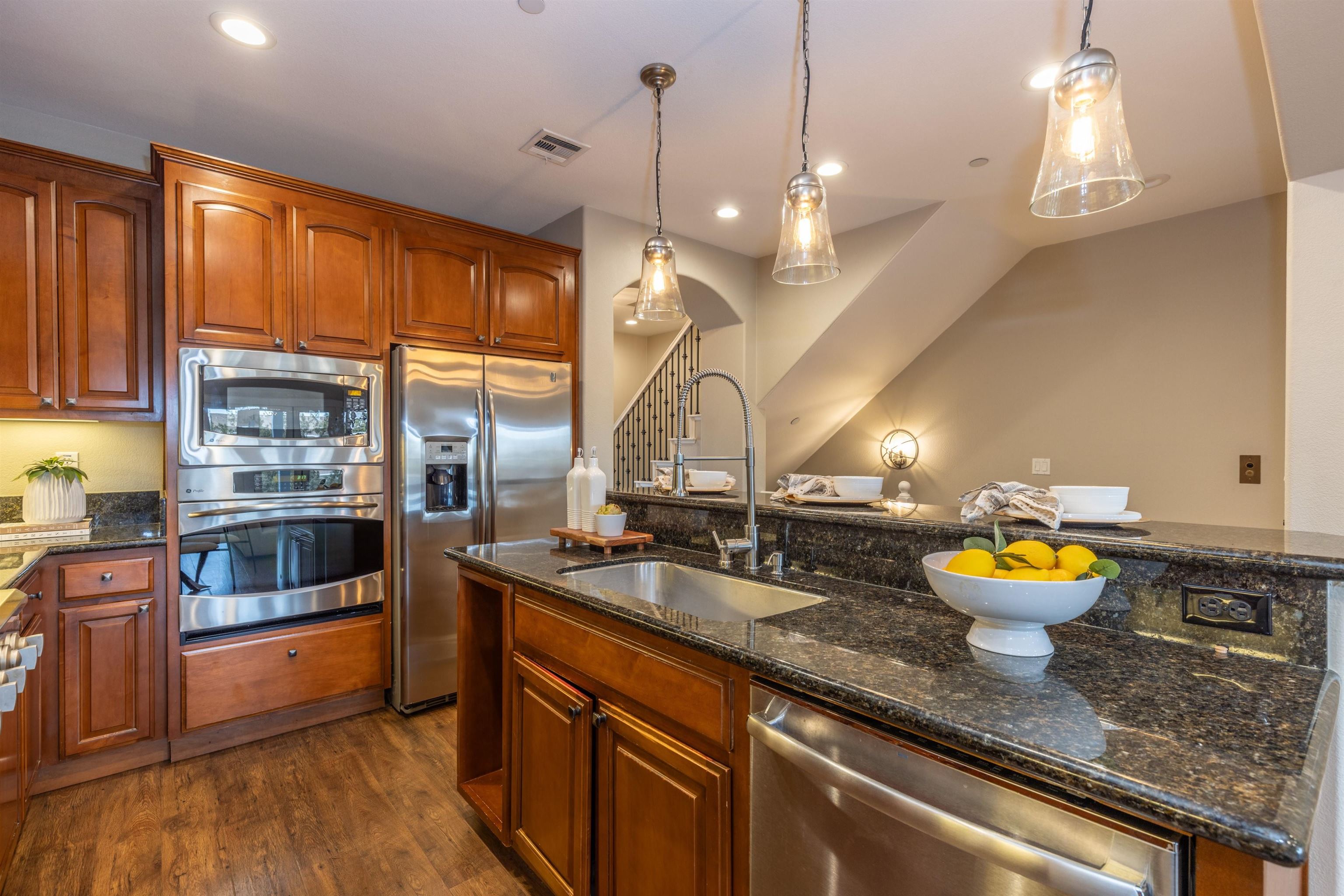 Photo #5: 41122304 Listing: Photo #5