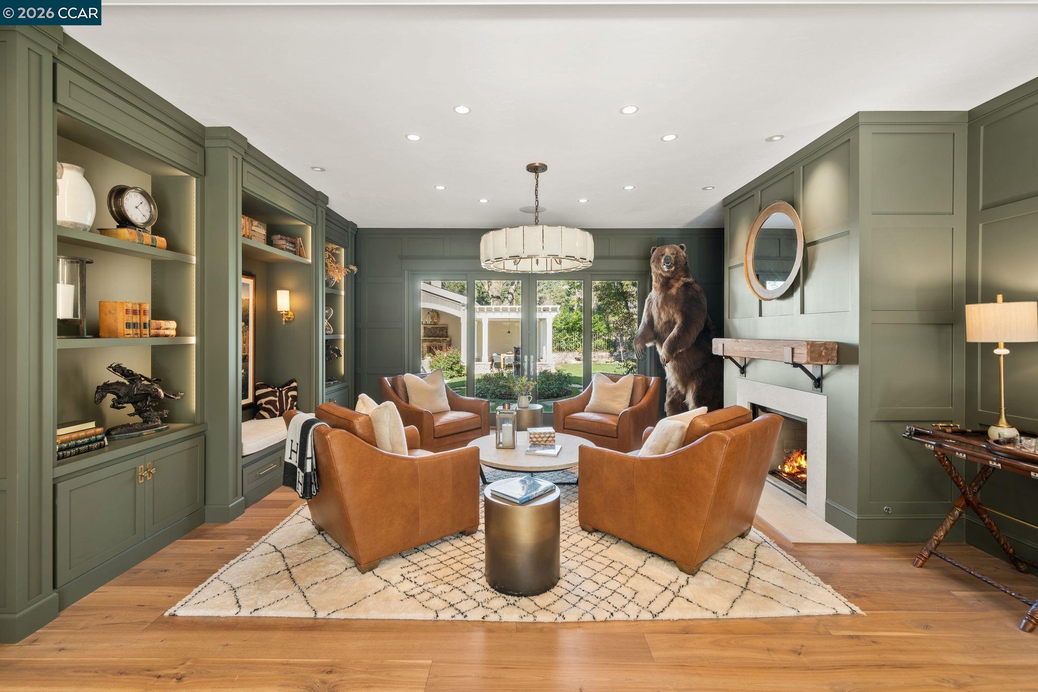 Detail Gallery Image 23 of 60 For 1749 Alameda Diablo, Diablo,  CA 94528 - 6 Beds | 9/1 Baths