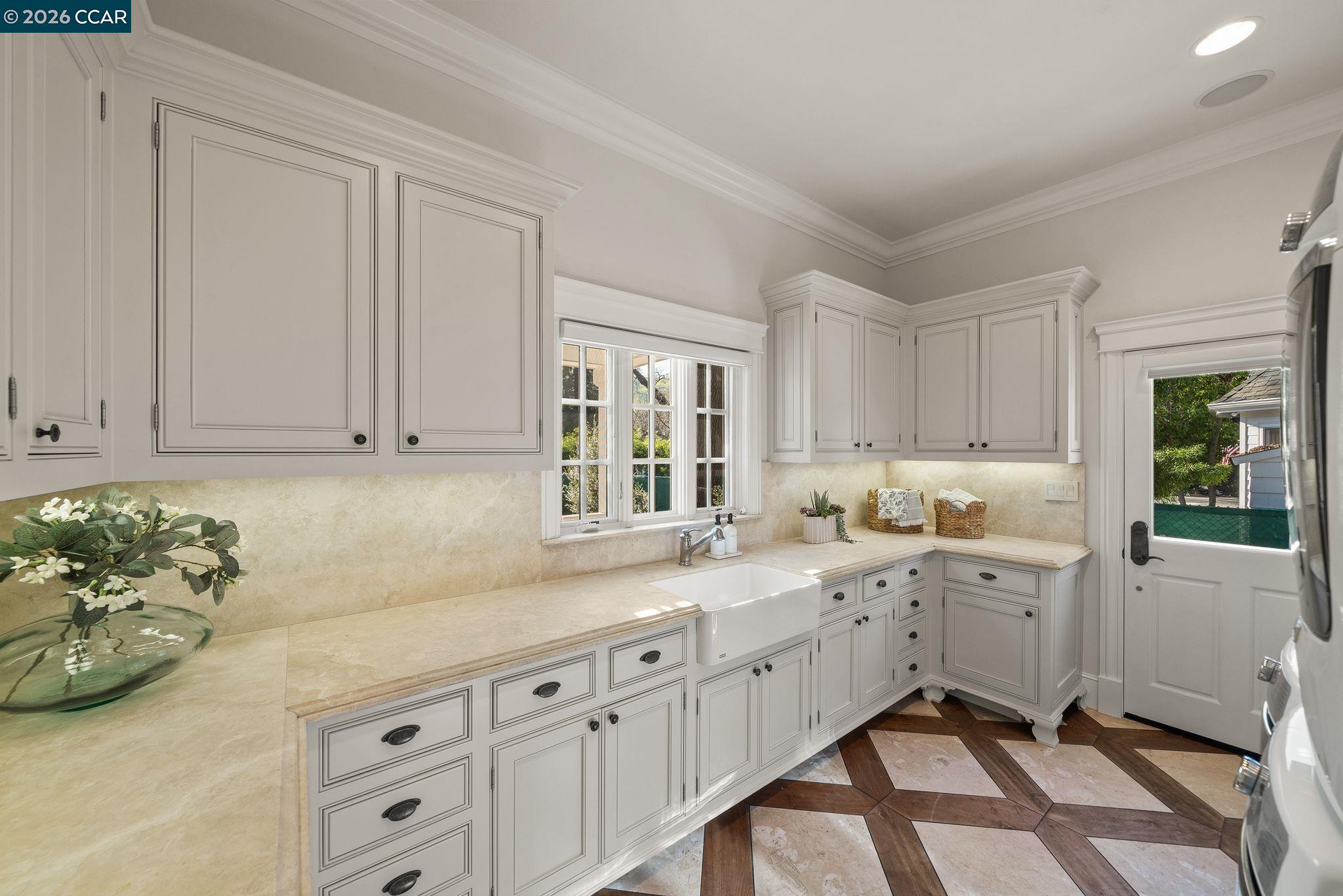 Detail Gallery Image 40 of 60 For 1749 Alameda Diablo, Diablo,  CA 94528 - 6 Beds | 9/1 Baths