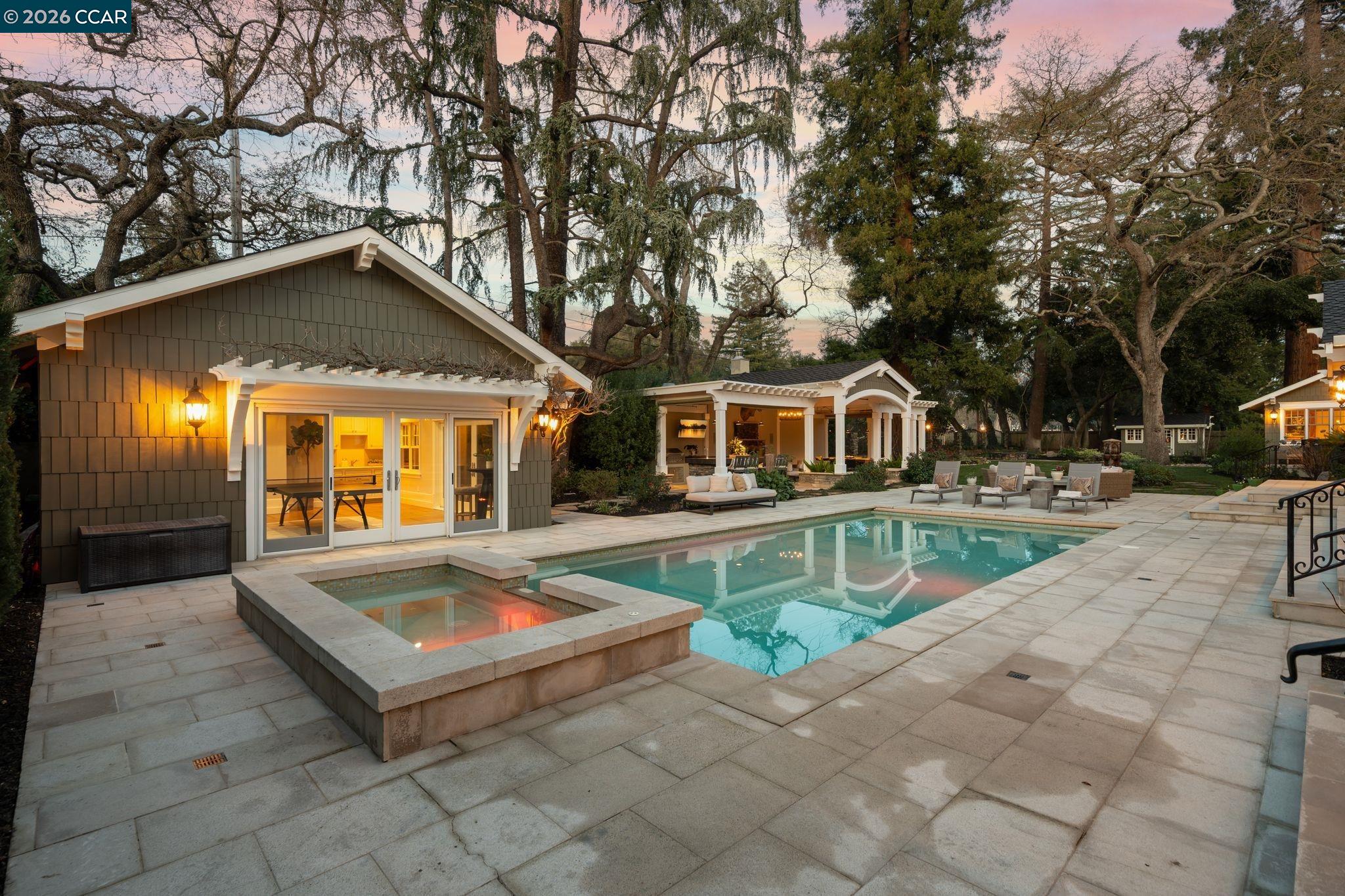 Detail Gallery Image 6 of 60 For 1749 Alameda Diablo, Diablo,  CA 94528 - 6 Beds | 9/1 Baths