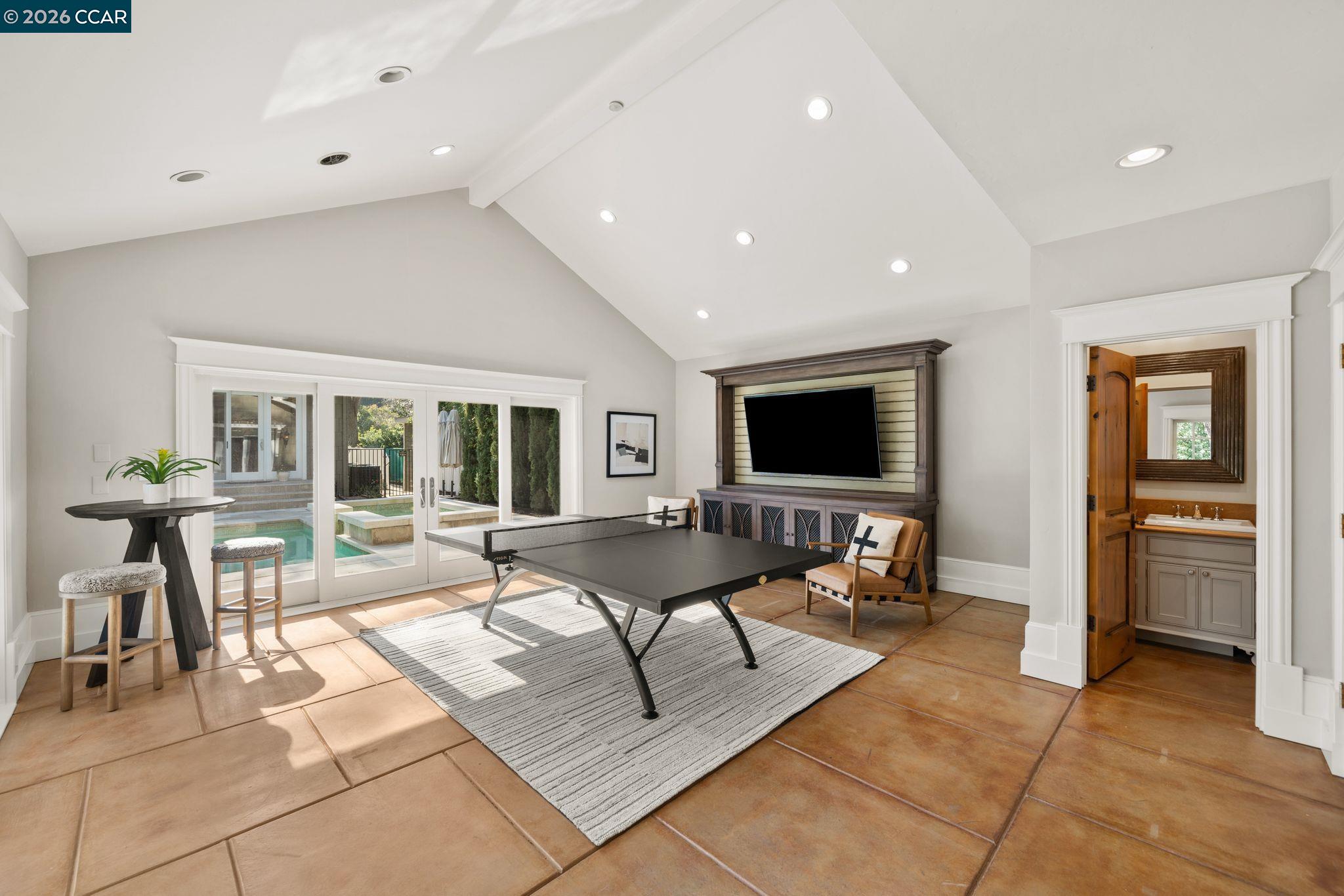 Detail Gallery Image 60 of 60 For 1749 Alameda Diablo, Diablo,  CA 94528 - 6 Beds | 9/1 Baths