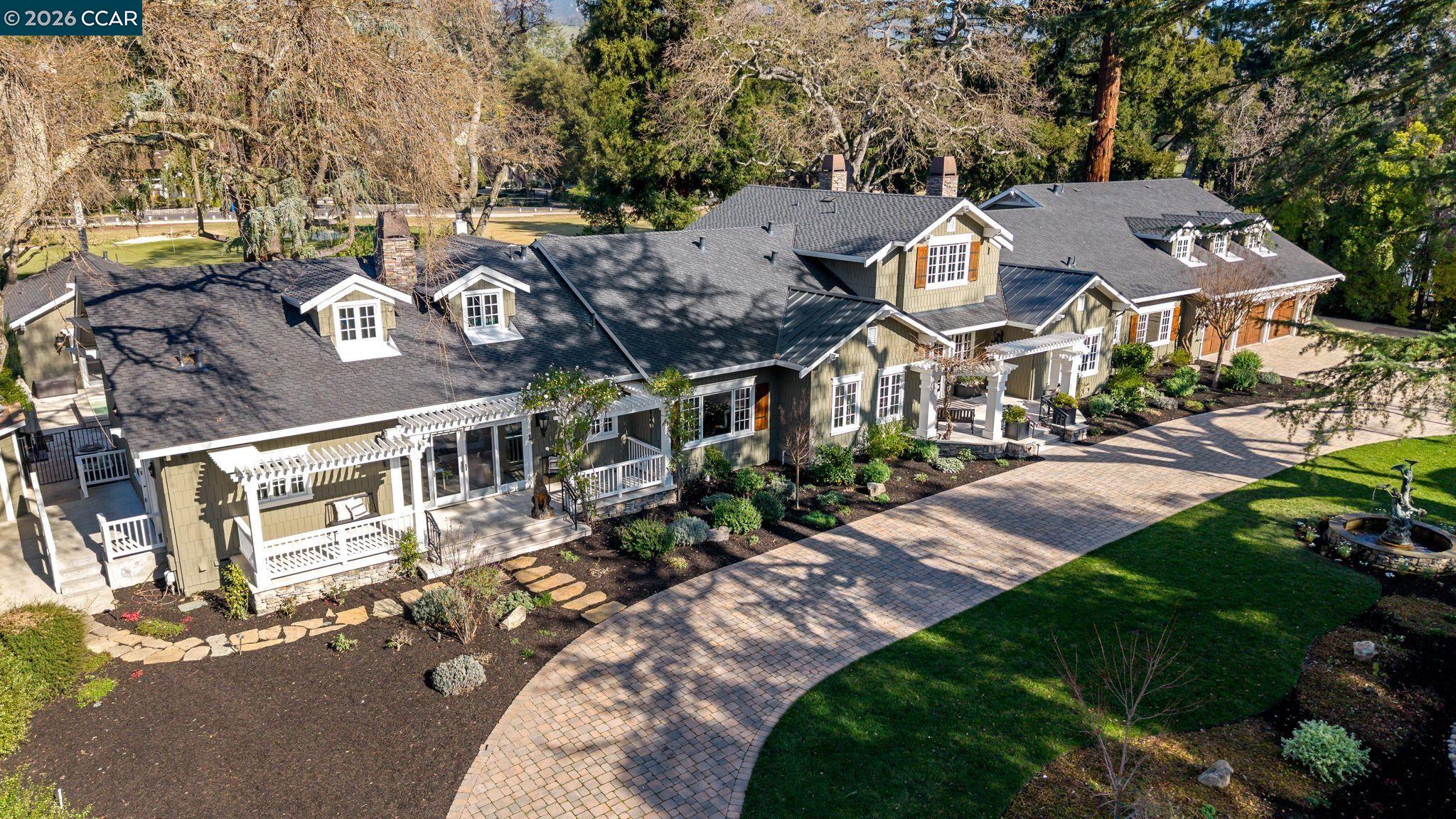 Detail Gallery Image 10 of 60 For 1749 Alameda Diablo, Diablo,  CA 94528 - 6 Beds | 9/1 Baths