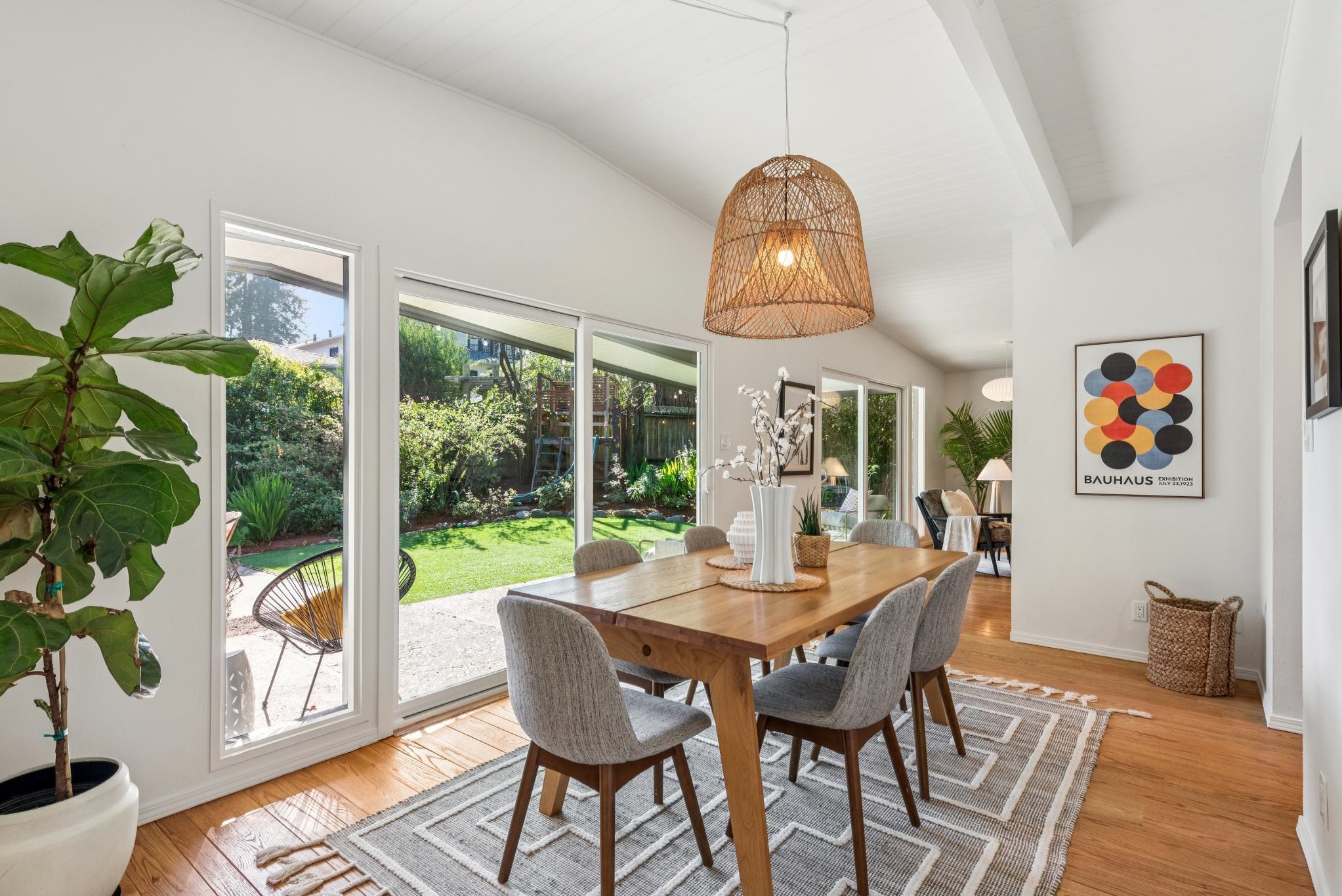 Detail Gallery Image 11 of 47 For 58 Arlington Ave, Kensington,  CA 94707 - 4 Beds | 2 Baths