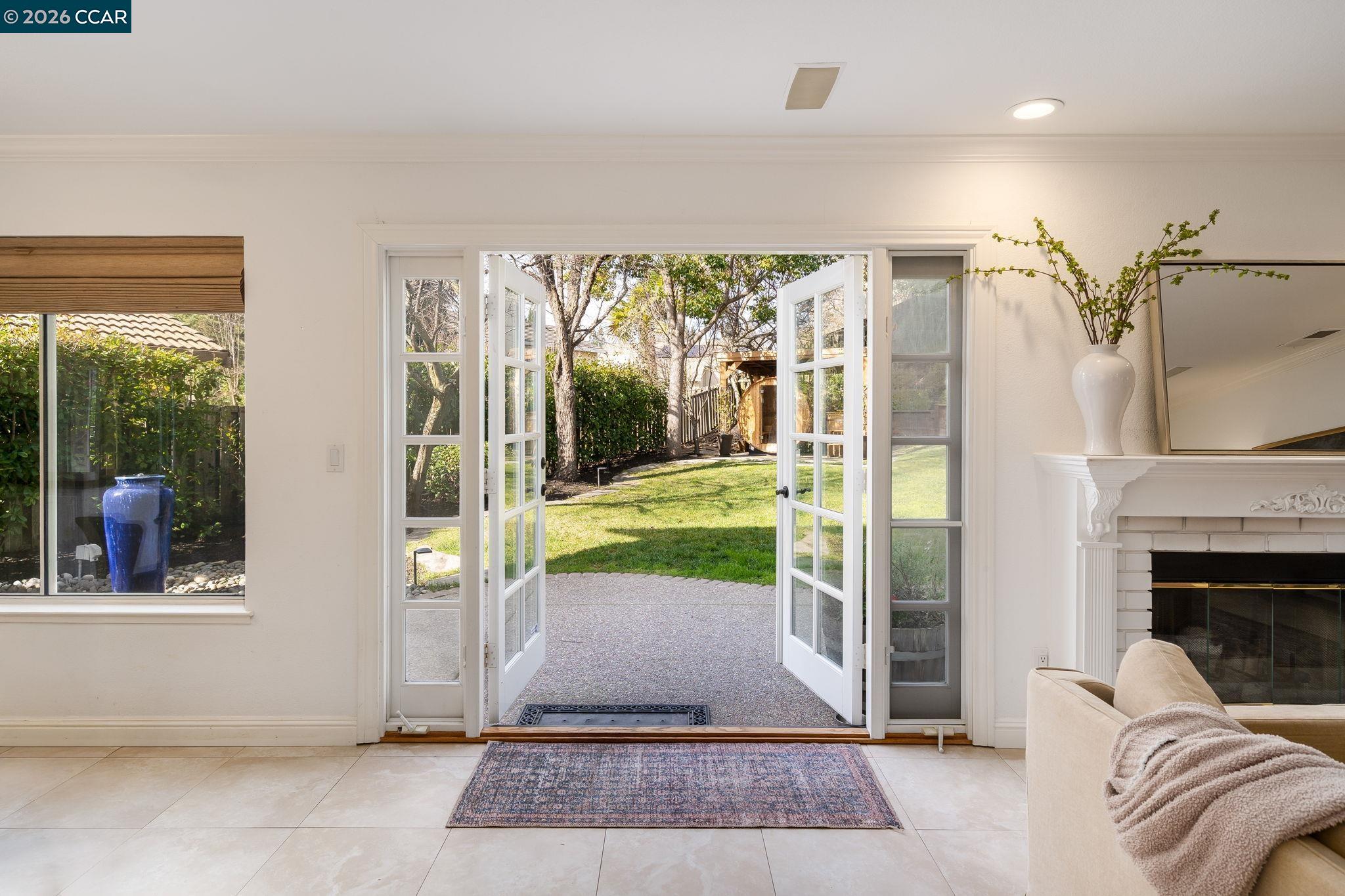 Detail Gallery Image 19 of 56 For 1057 Cheshire Cir, Danville,  CA 94506 - 4 Beds | 3 Baths