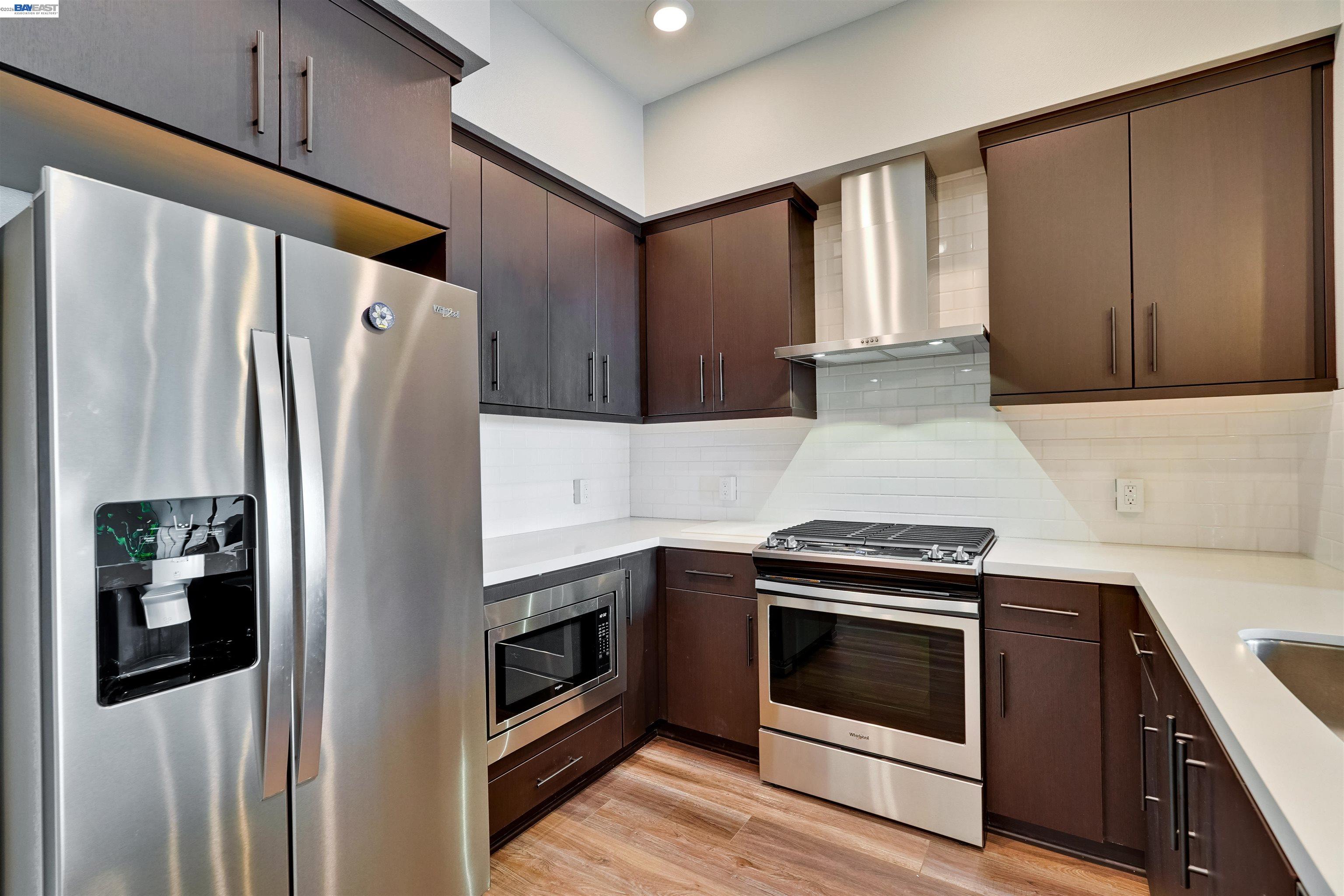 Photo #5: 41122310 Listing: Photo #5