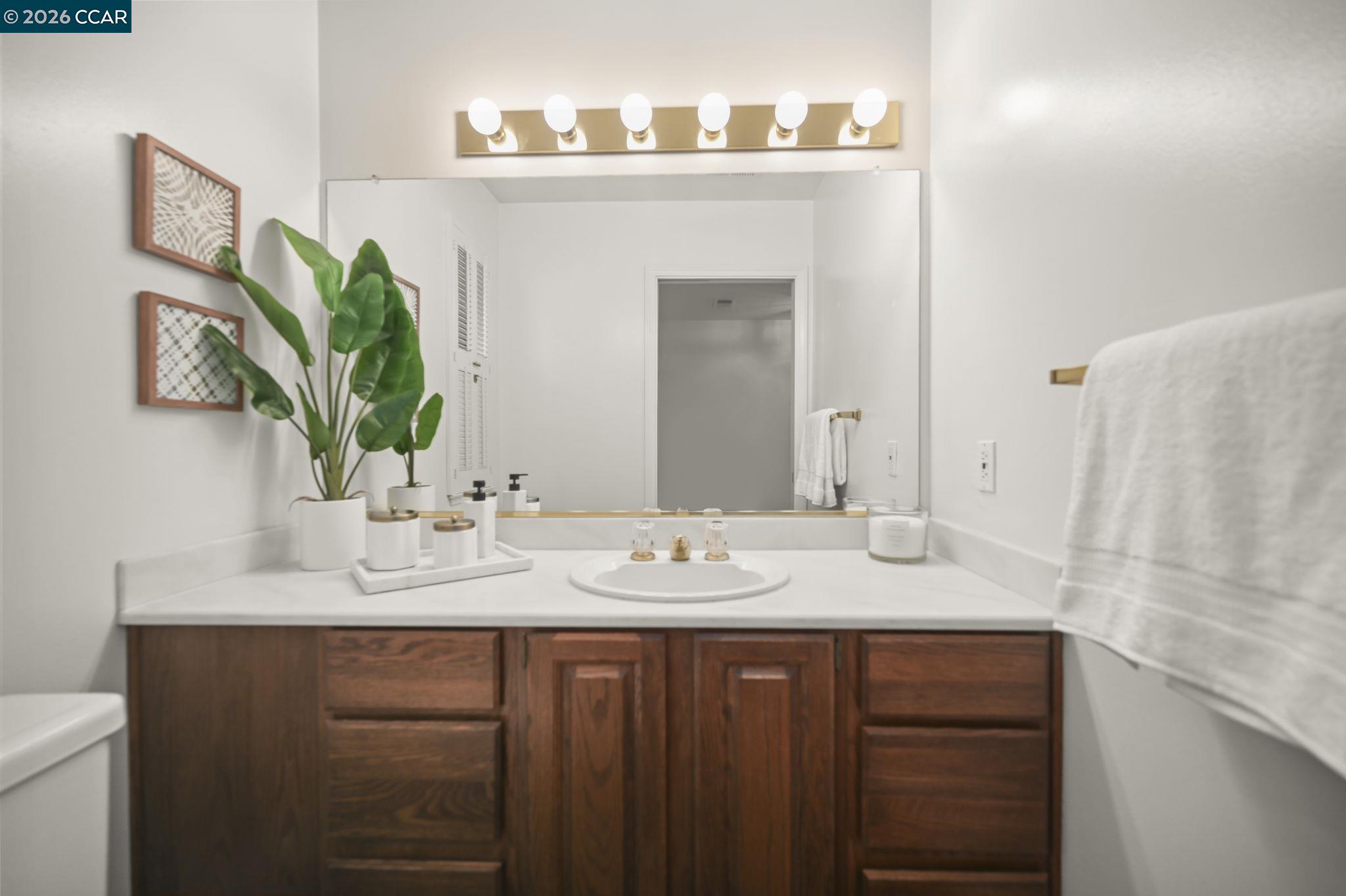 Photo #11: 41122312 Listing: Photo #11