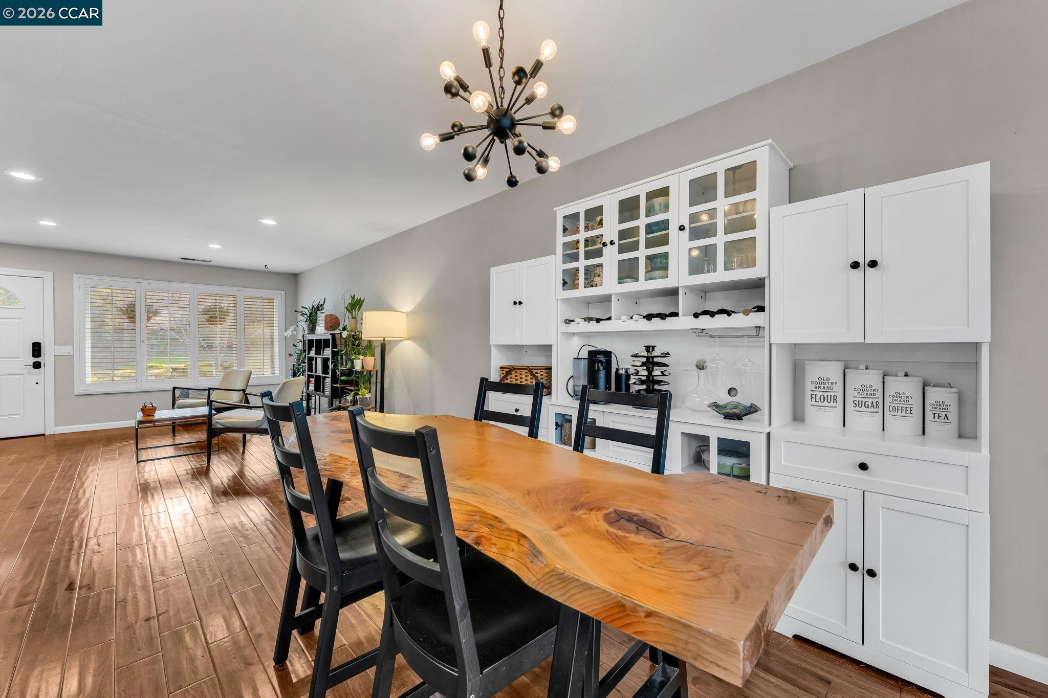 Photo #7: 41122313 Listing: Photo #7