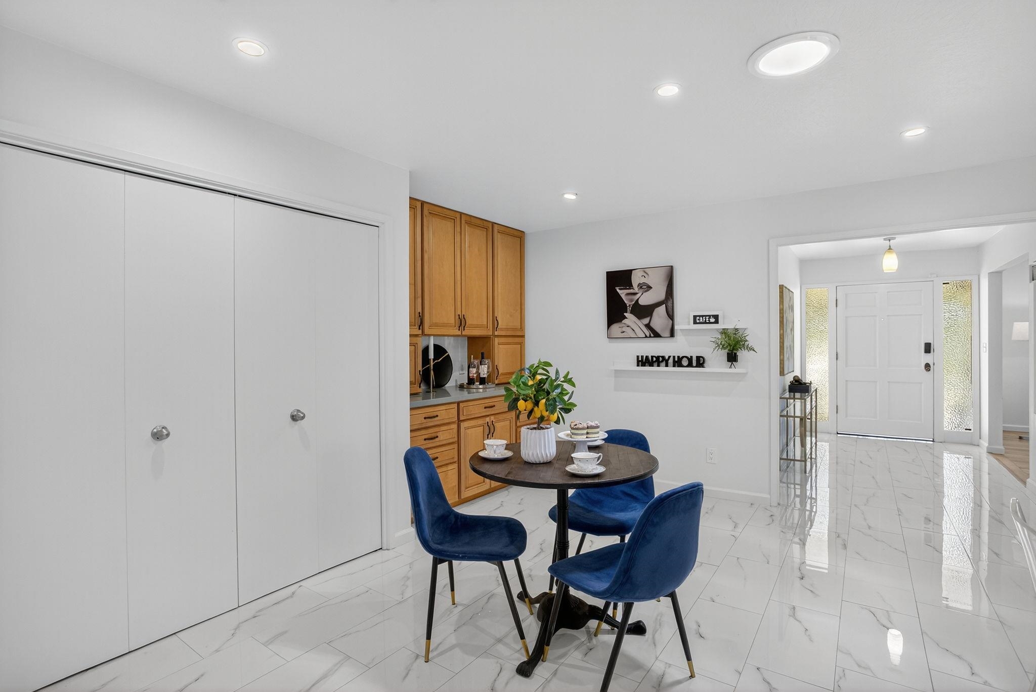 Detail Gallery Image 16 of 60 For 350 Elysian Fields Dr, Oakland,  CA 94605 - 3 Beds | 2 Baths