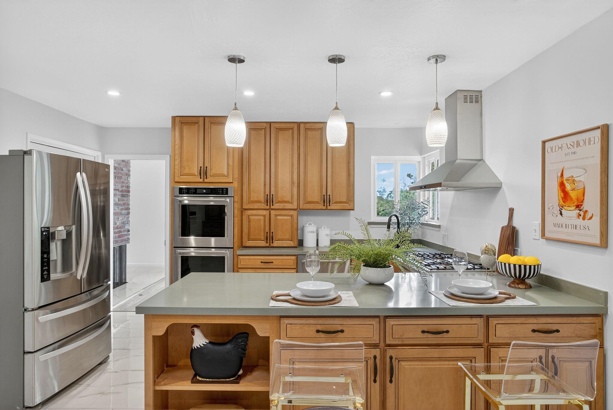 Detail Gallery Image 19 of 60 For 350 Elysian Fields Dr, Oakland,  CA 94605 - 3 Beds | 2 Baths