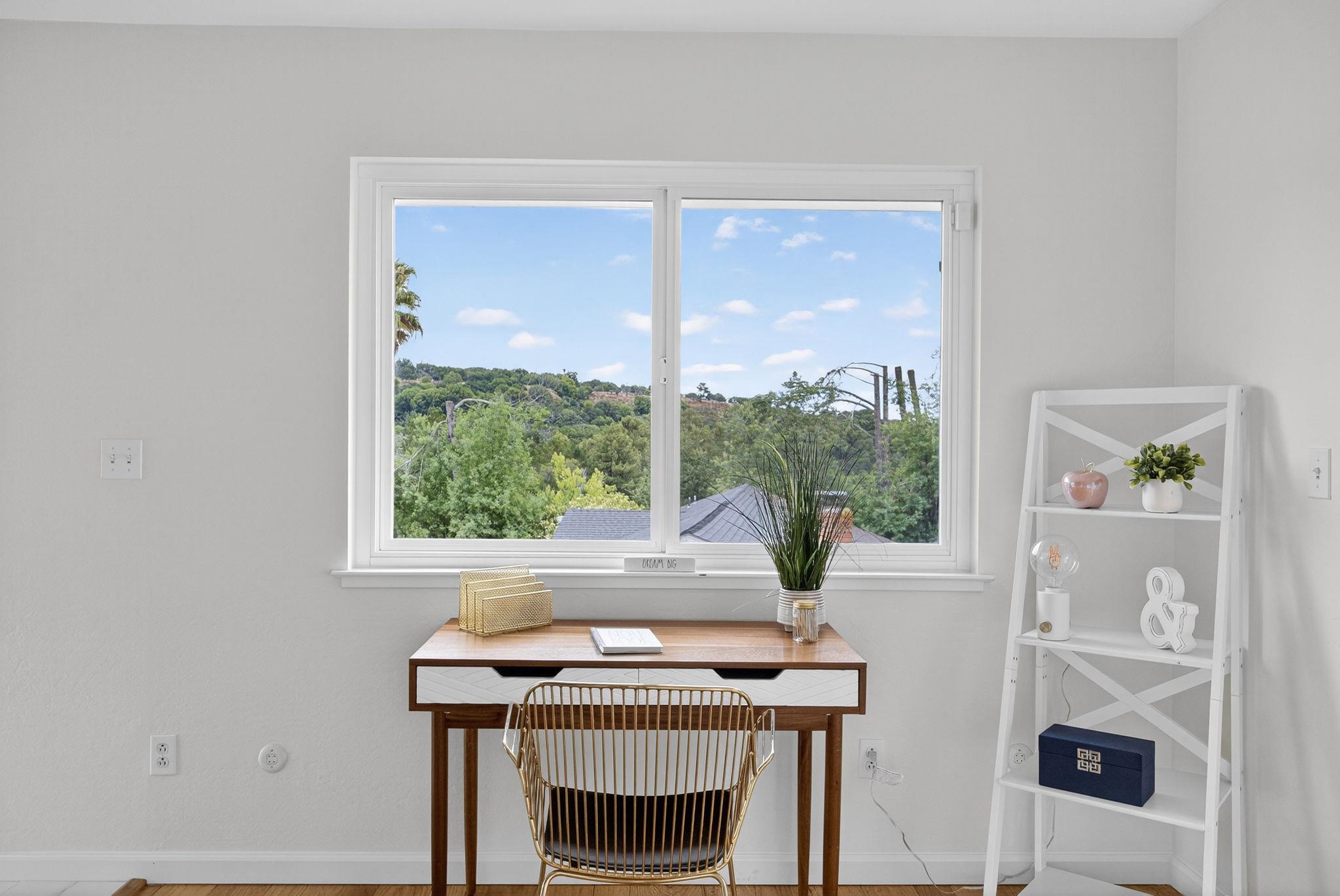 Detail Gallery Image 28 of 60 For 350 Elysian Fields Dr, Oakland,  CA 94605 - 3 Beds | 2 Baths