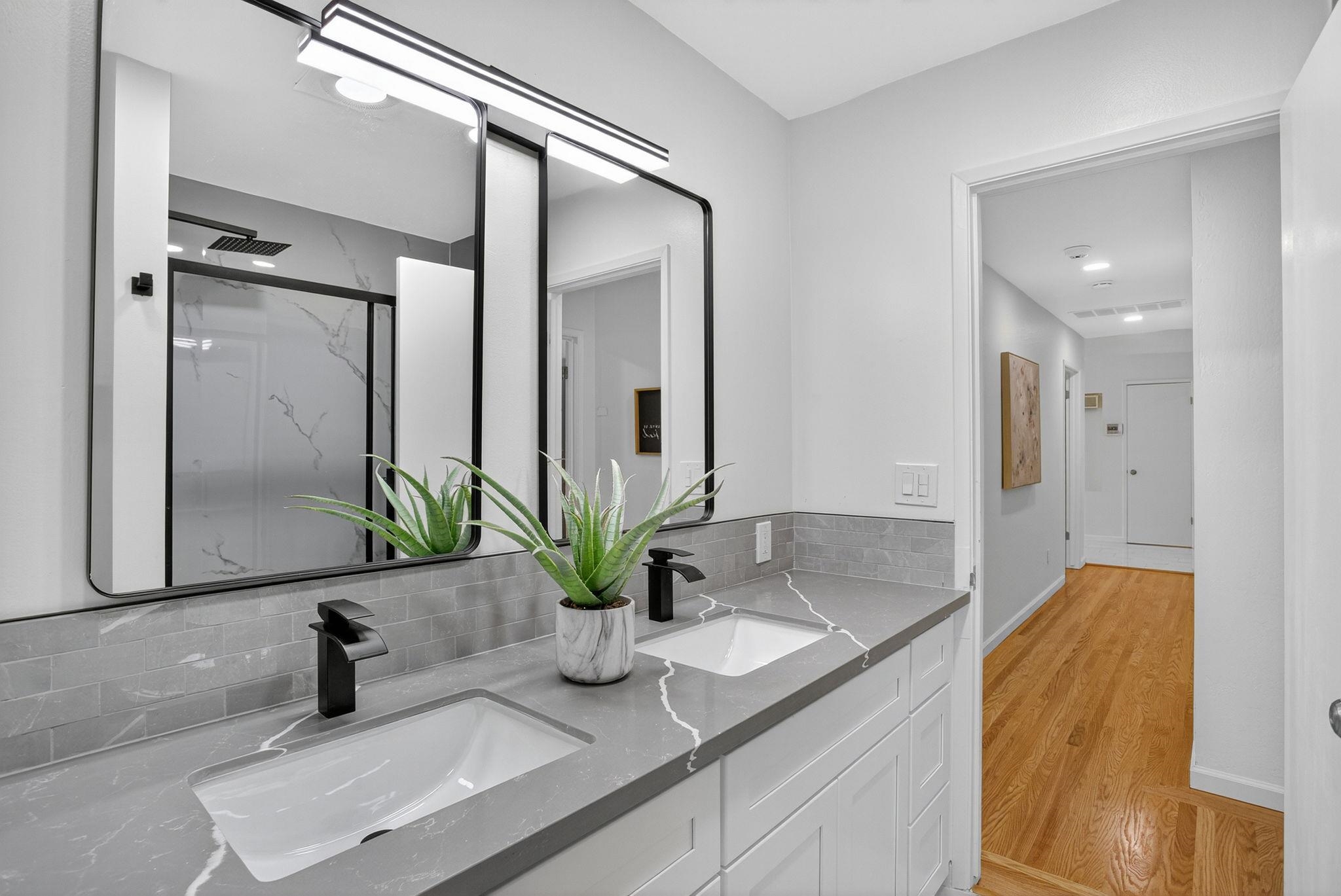 Detail Gallery Image 35 of 60 For 350 Elysian Fields Dr, Oakland,  CA 94605 - 3 Beds | 2 Baths