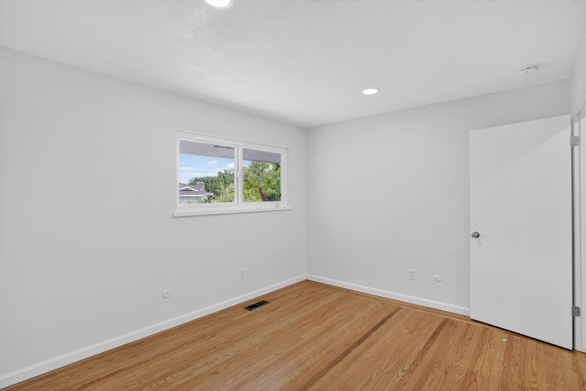 Detail Gallery Image 37 of 60 For 350 Elysian Fields Dr, Oakland,  CA 94605 - 3 Beds | 2 Baths