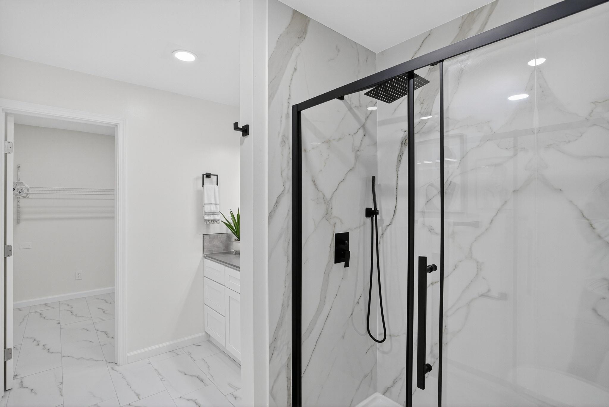 Detail Gallery Image 46 of 60 For 350 Elysian Fields Dr, Oakland,  CA 94605 - 3 Beds | 2 Baths