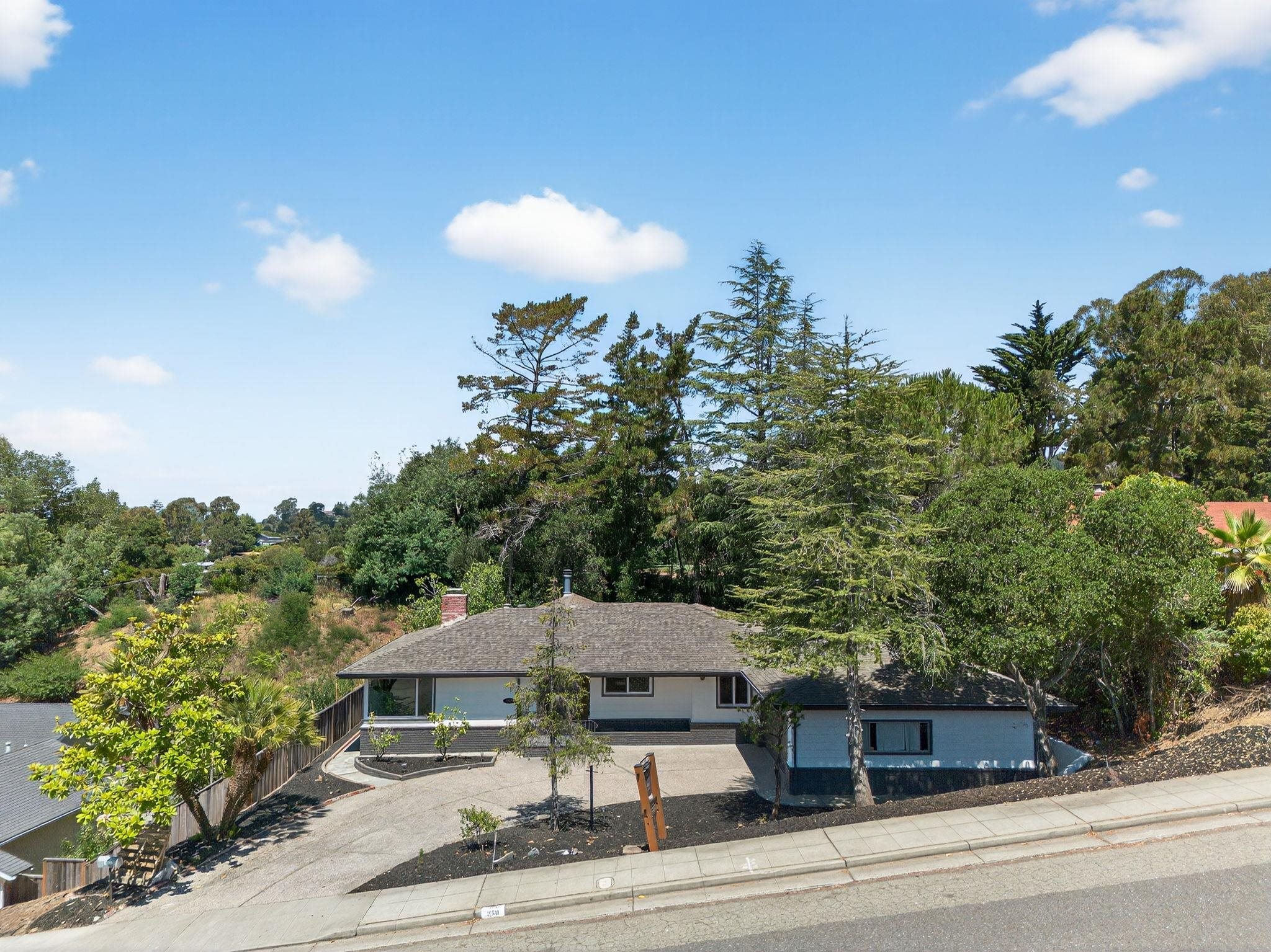 Detail Gallery Image 54 of 60 For 350 Elysian Fields Dr, Oakland,  CA 94605 - 3 Beds | 2 Baths