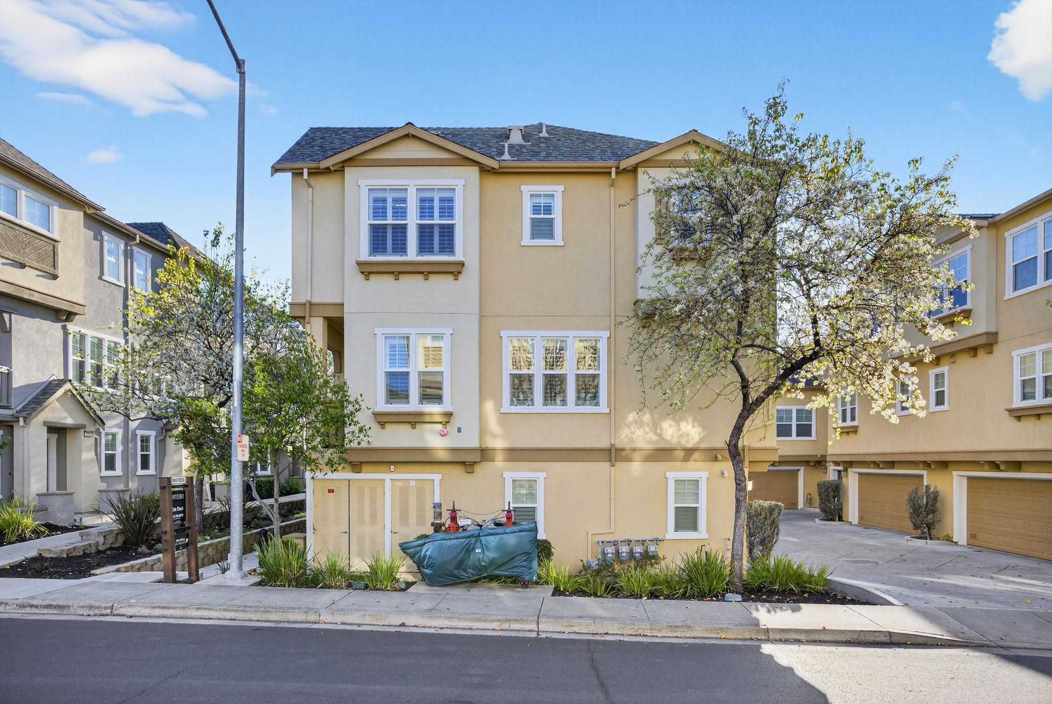 Detail Gallery Image 35 of 60 For 3662 Branding Iron Pl, Dublin,  CA 94568 - 3 Beds | 2/1 Baths