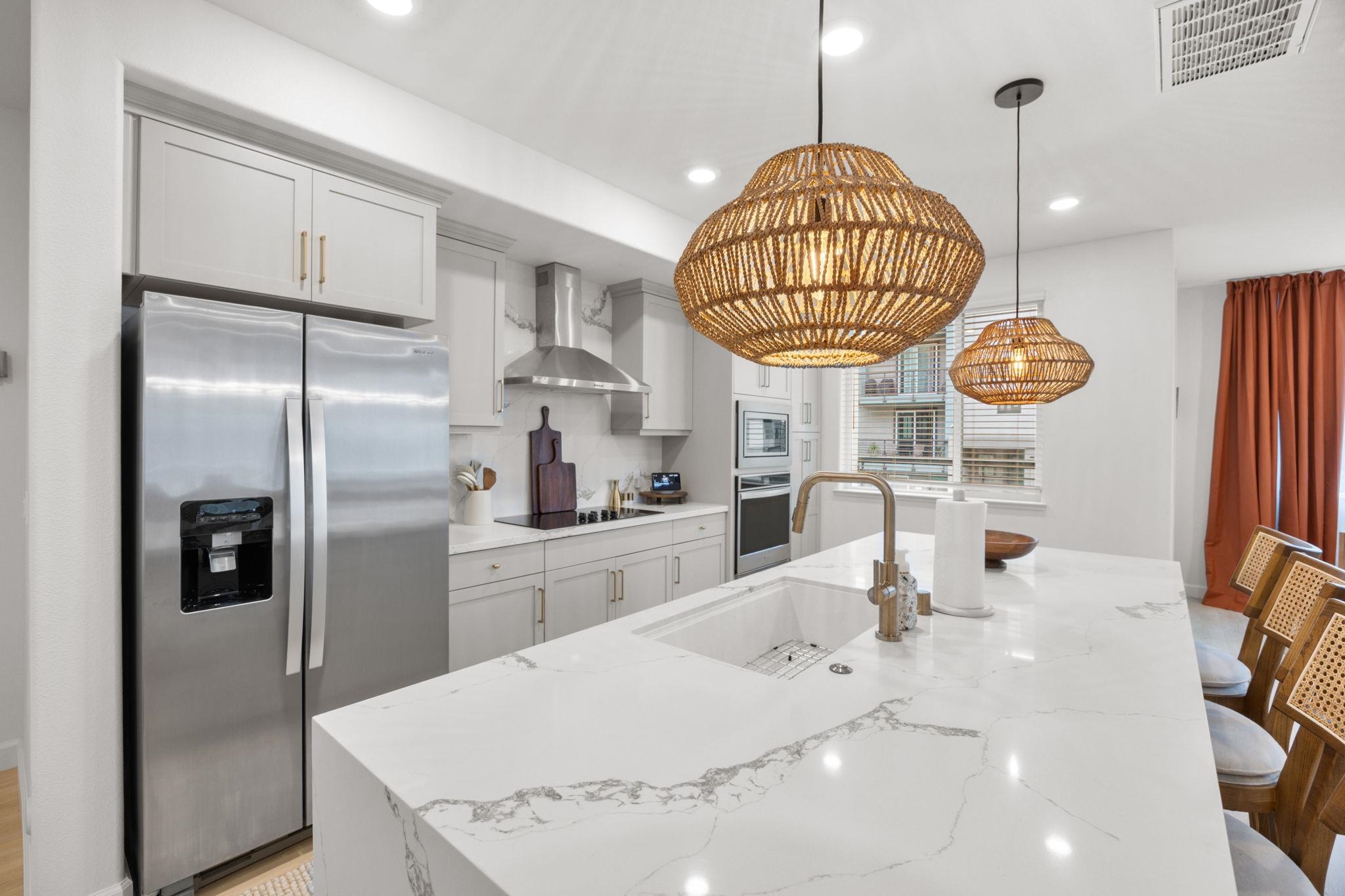 Detail Gallery Image 4 of 27 For 3281 Eagle Ct Dr #201,  San Jose,  CA 95117-2255 - 2 Beds | 2 Baths