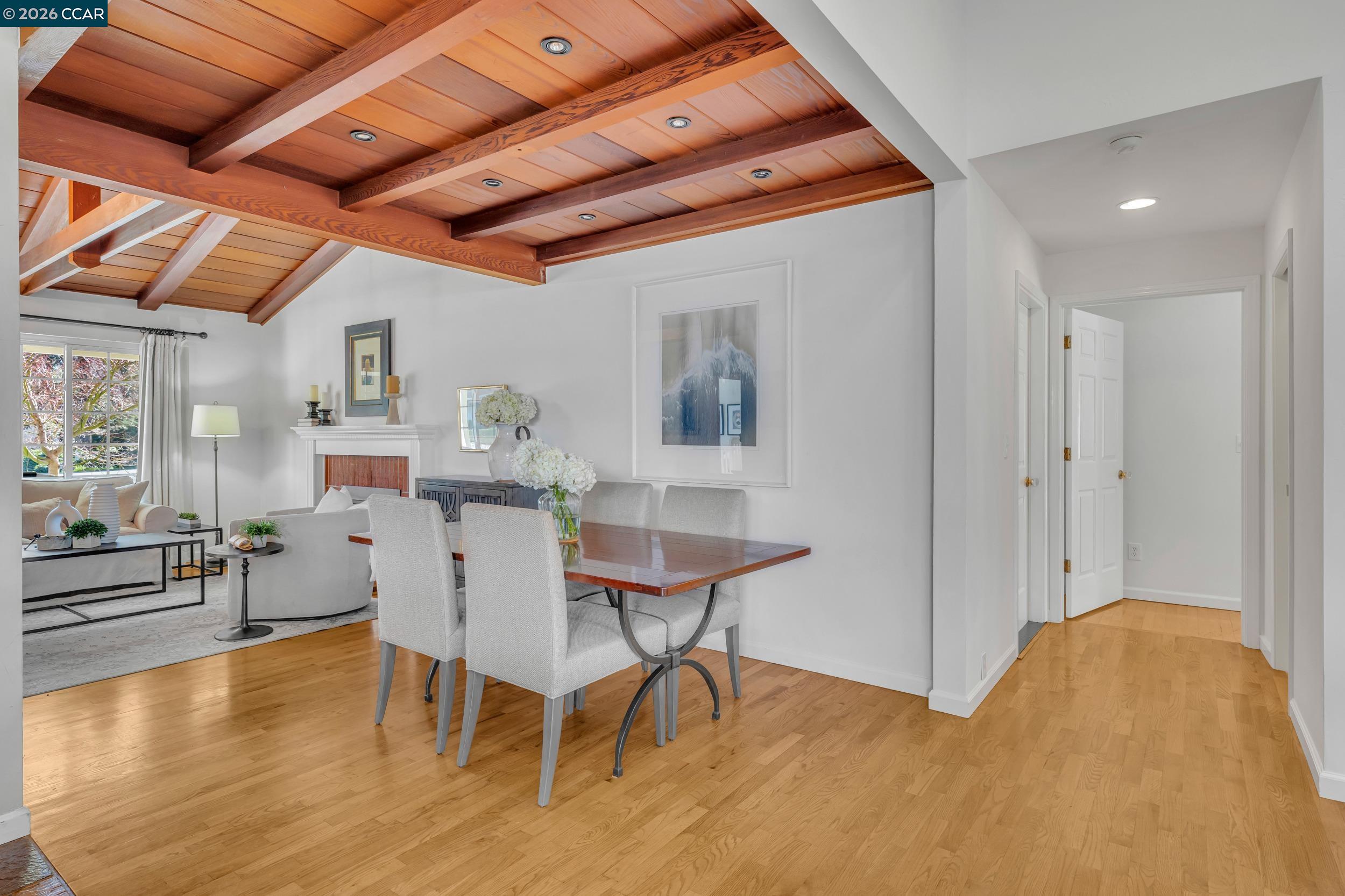 Detail Gallery Image 15 of 60 For 112 Danvilla Ct, Danville,  CA 94526 - 4 Beds | 2/1 Baths