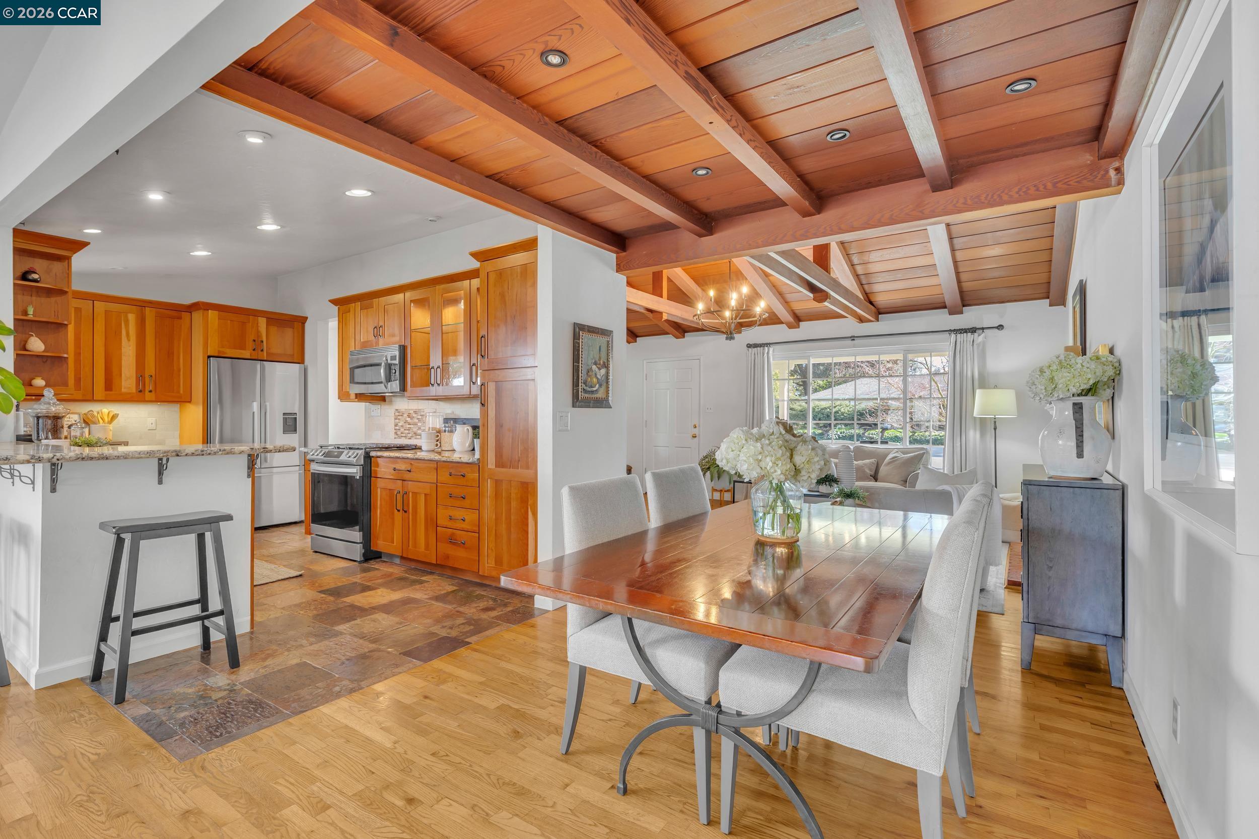 Detail Gallery Image 16 of 60 For 112 Danvilla Ct, Danville,  CA 94526 - 4 Beds | 2/1 Baths