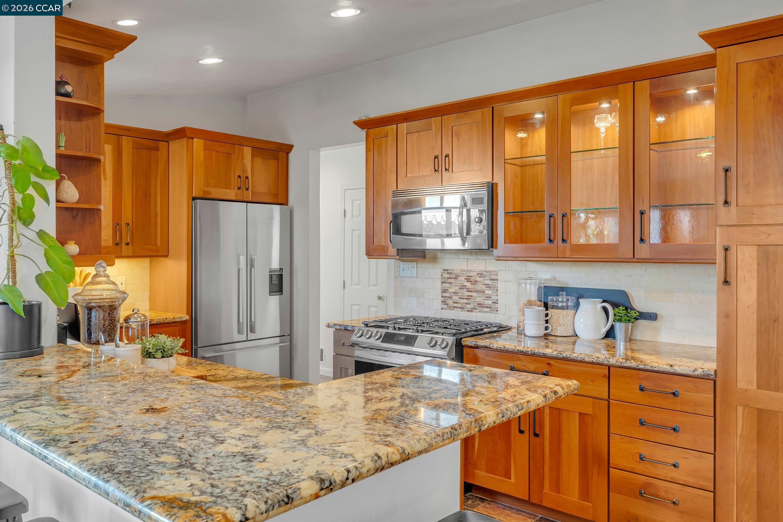 Detail Gallery Image 17 of 60 For 112 Danvilla Ct, Danville,  CA 94526 - 4 Beds | 2/1 Baths