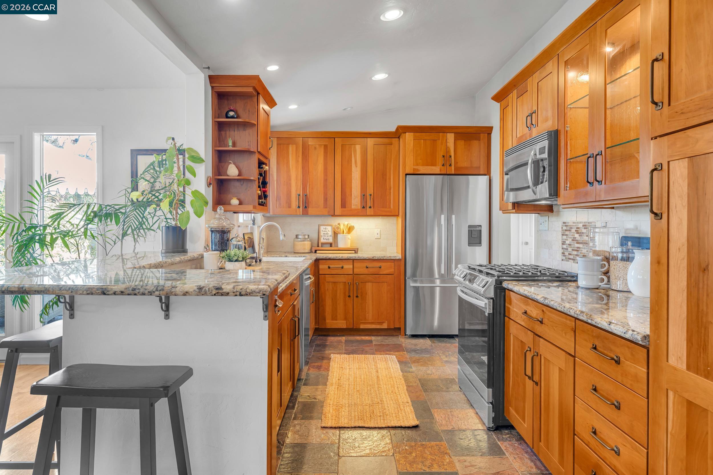 Detail Gallery Image 3 of 60 For 112 Danvilla Ct, Danville,  CA 94526 - 4 Beds | 2/1 Baths