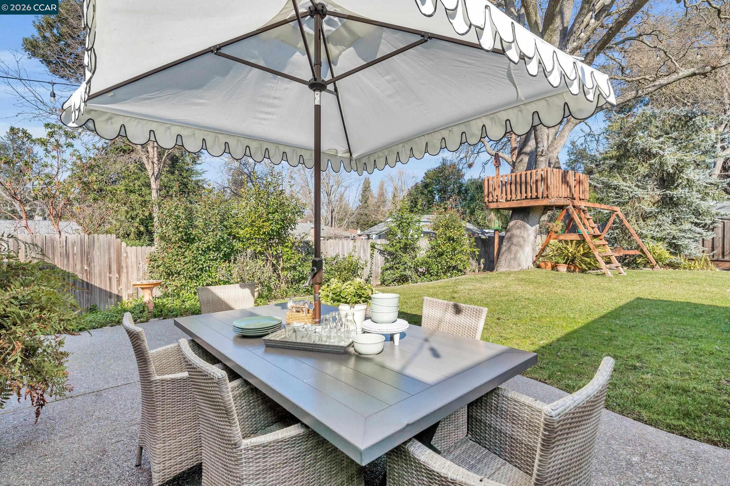 Detail Gallery Image 40 of 60 For 112 Danvilla Ct, Danville,  CA 94526 - 4 Beds | 2/1 Baths