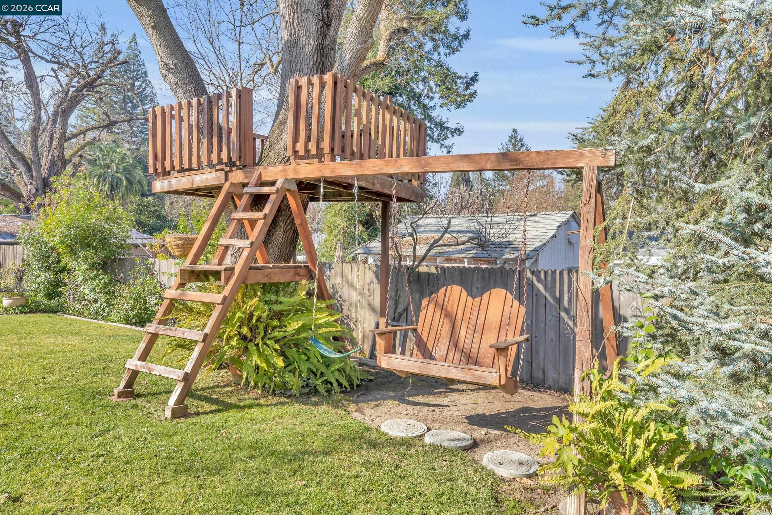 Detail Gallery Image 42 of 60 For 112 Danvilla Ct, Danville,  CA 94526 - 4 Beds | 2/1 Baths