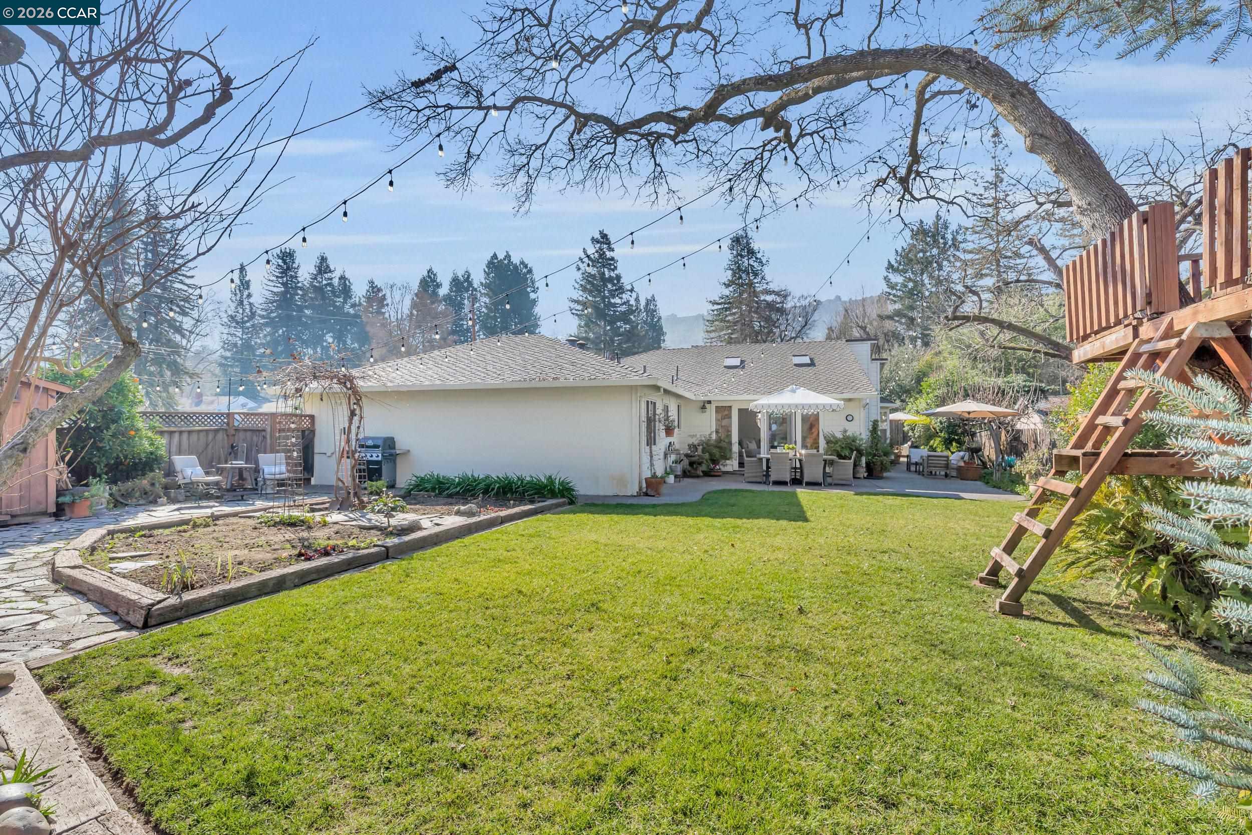 Detail Gallery Image 43 of 60 For 112 Danvilla Ct, Danville,  CA 94526 - 4 Beds | 2/1 Baths