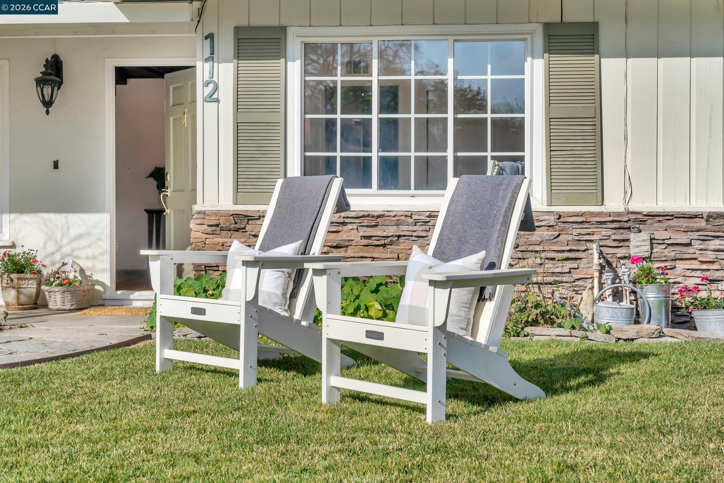 Detail Gallery Image 7 of 60 For 112 Danvilla Ct, Danville,  CA 94526 - 4 Beds | 2/1 Baths