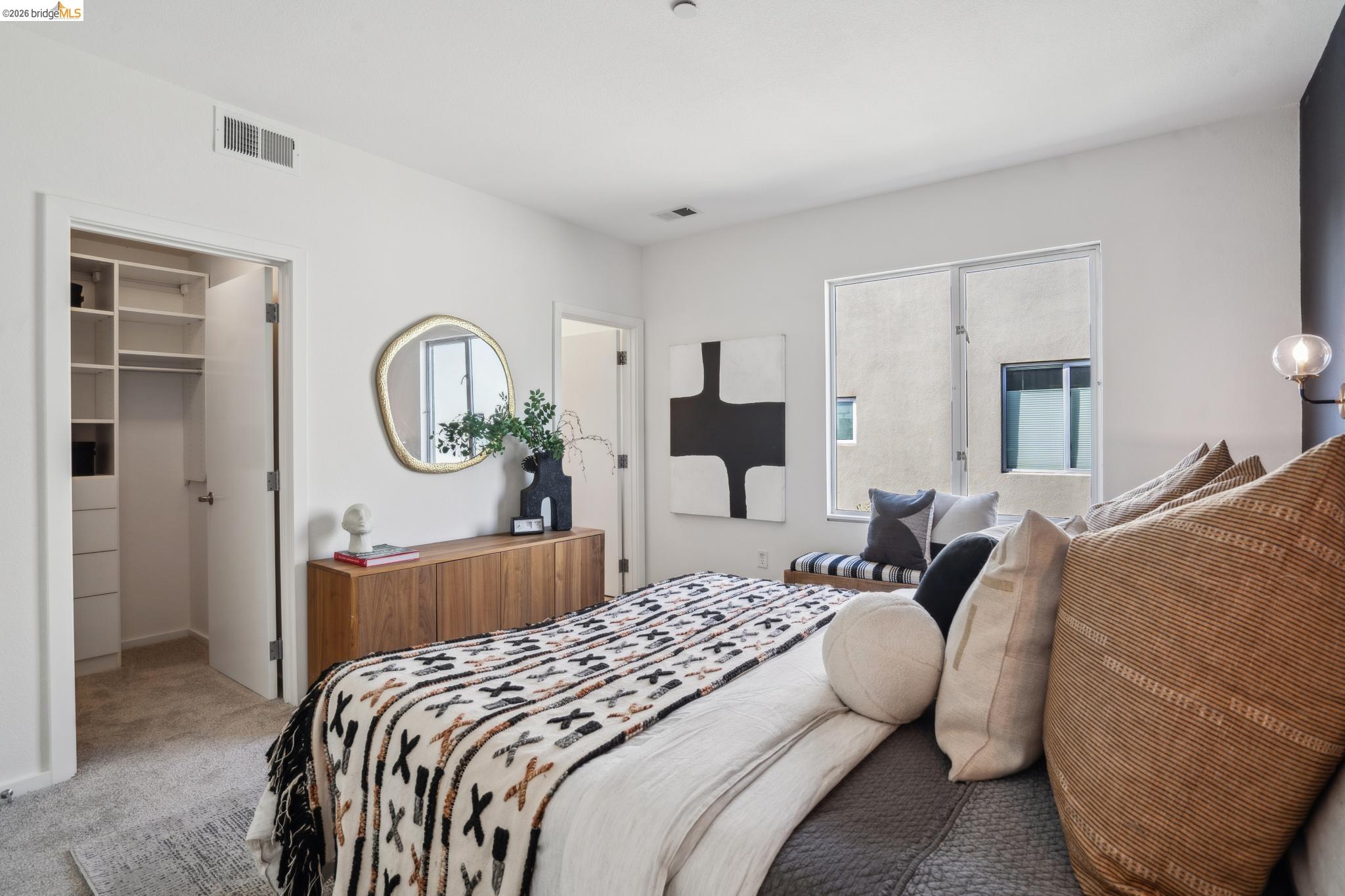 Detail Gallery Image 26 of 44 For 4067 Shafter Ave, Oakland,  CA 94609 - 3 Beds | 3/1 Baths