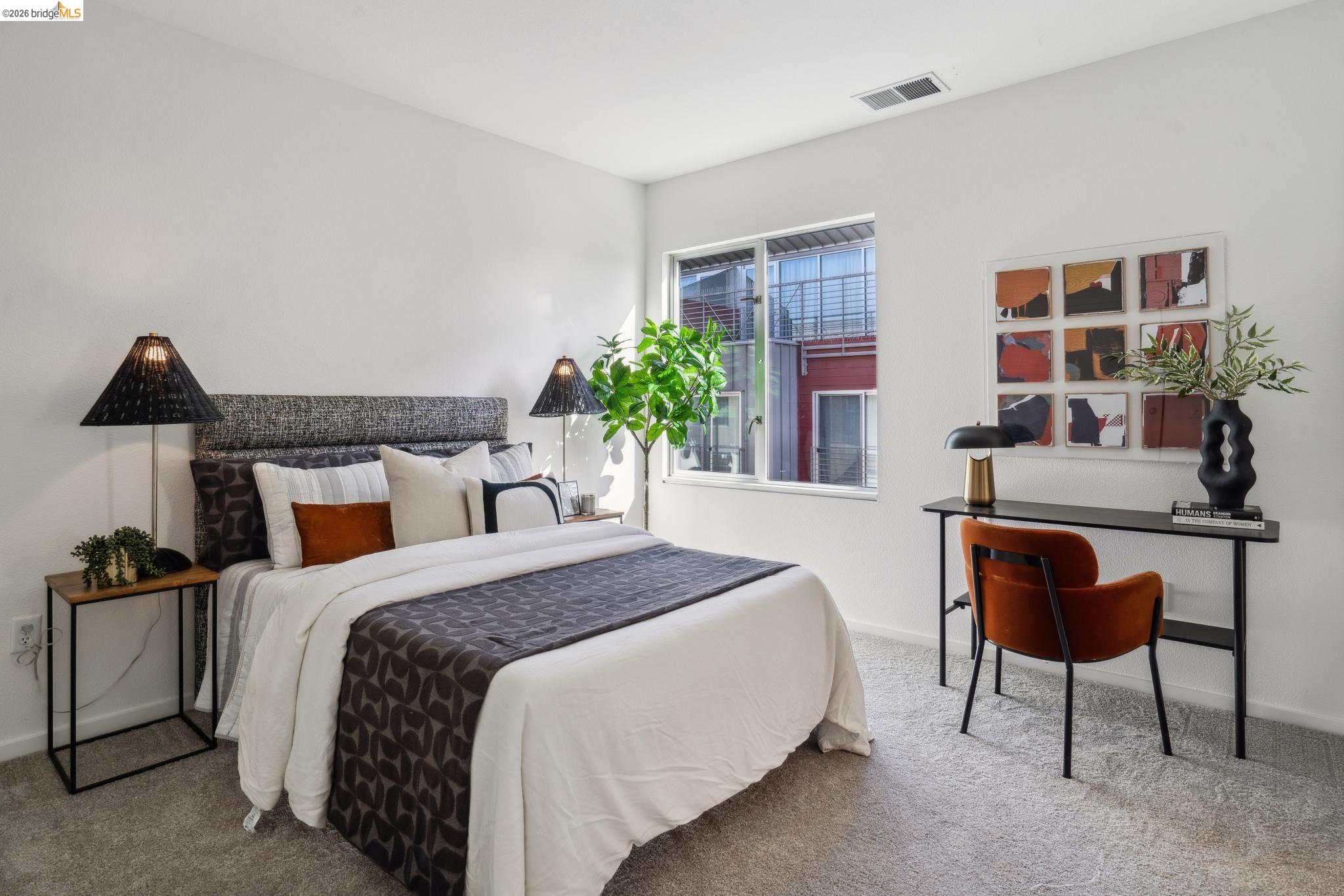 Detail Gallery Image 32 of 44 For 4067 Shafter Ave, Oakland,  CA 94609 - 3 Beds | 3/1 Baths